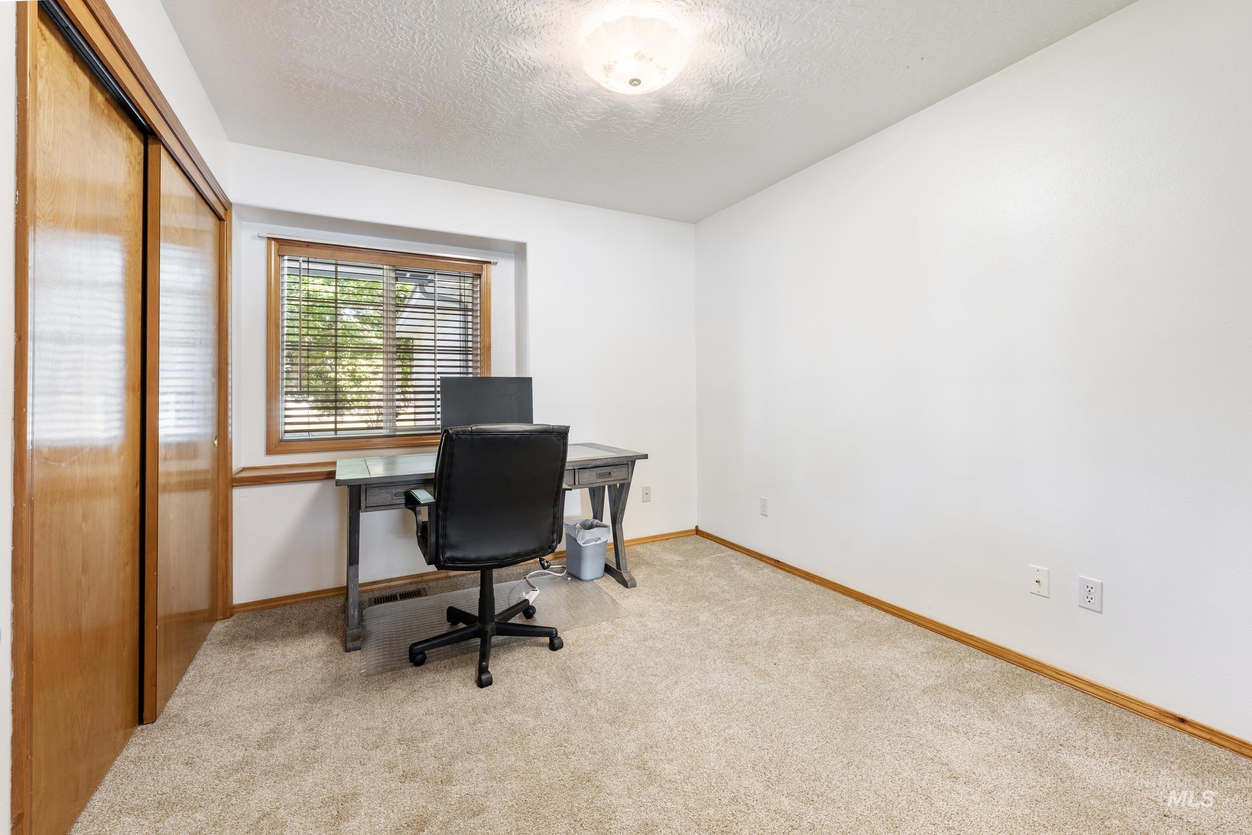 4775 N Edelweiss Ave Property Photo 10
