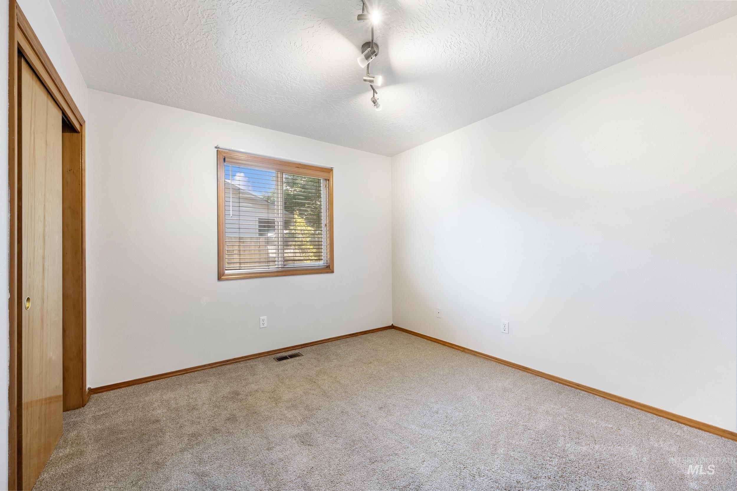 4775 N Edelweiss Ave Property Photo 22