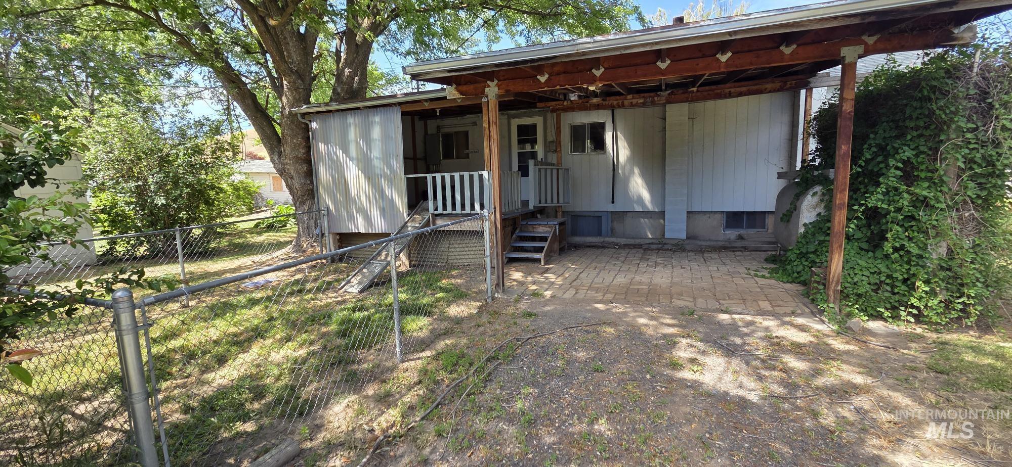 1792 Columbia St Property Photo 6