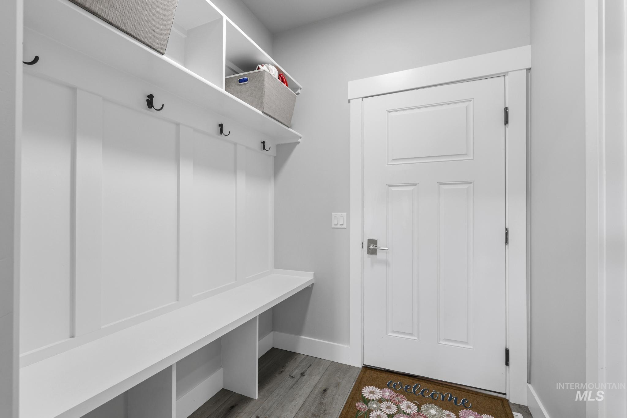3826 Susan Cir Property Photo 17