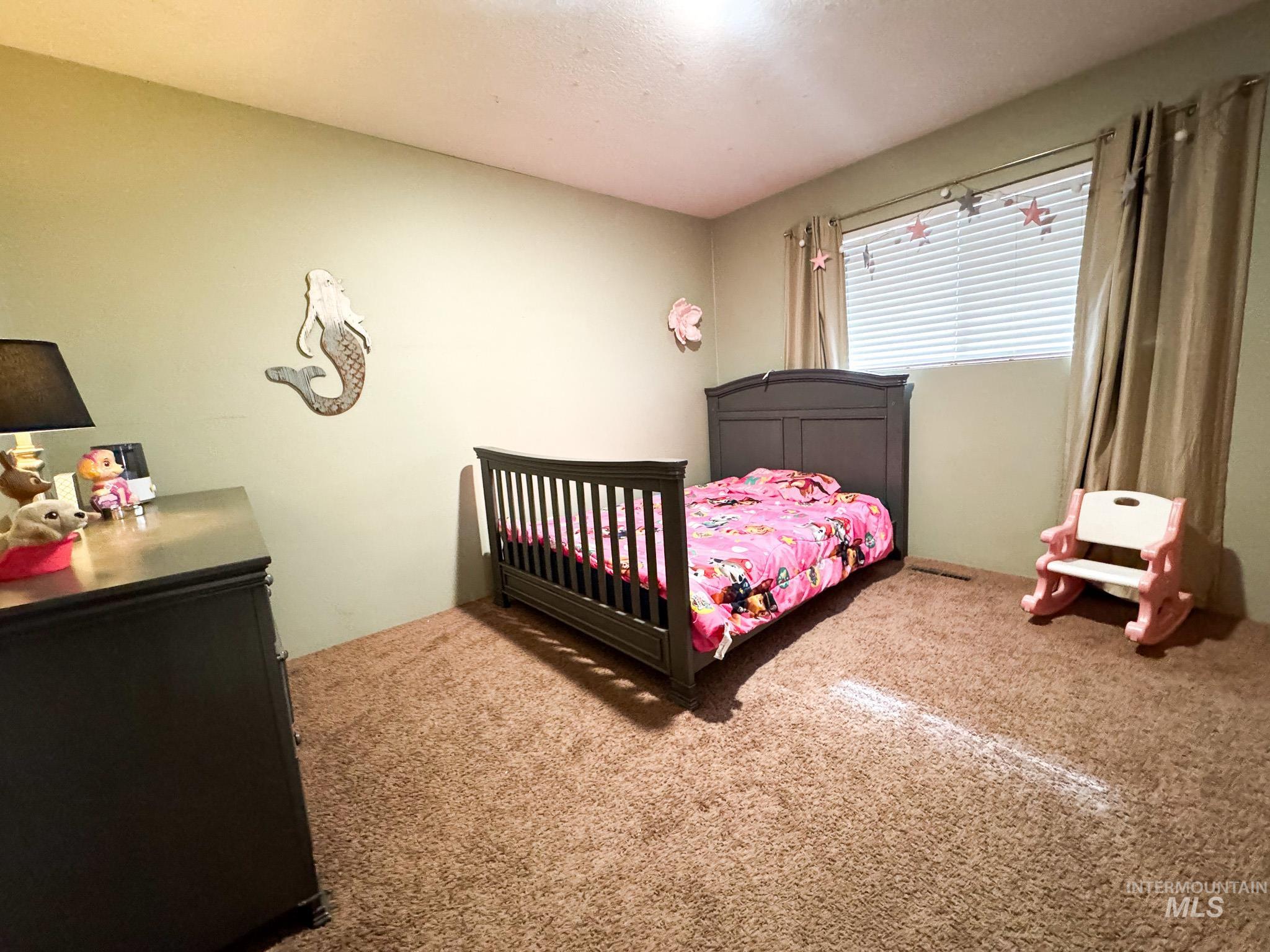 703 College St Property Photo 21
