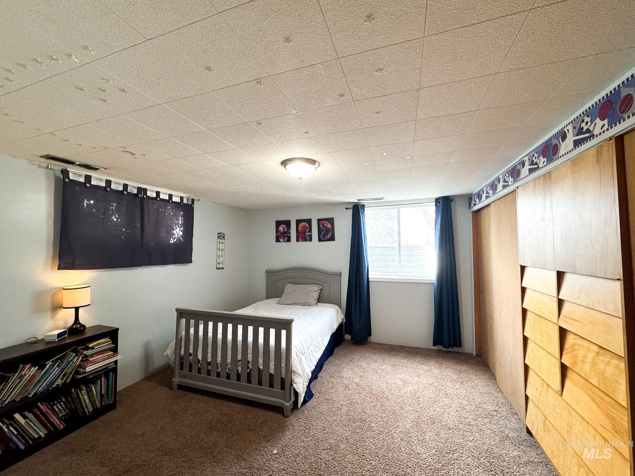 703 College St Property Photo 29