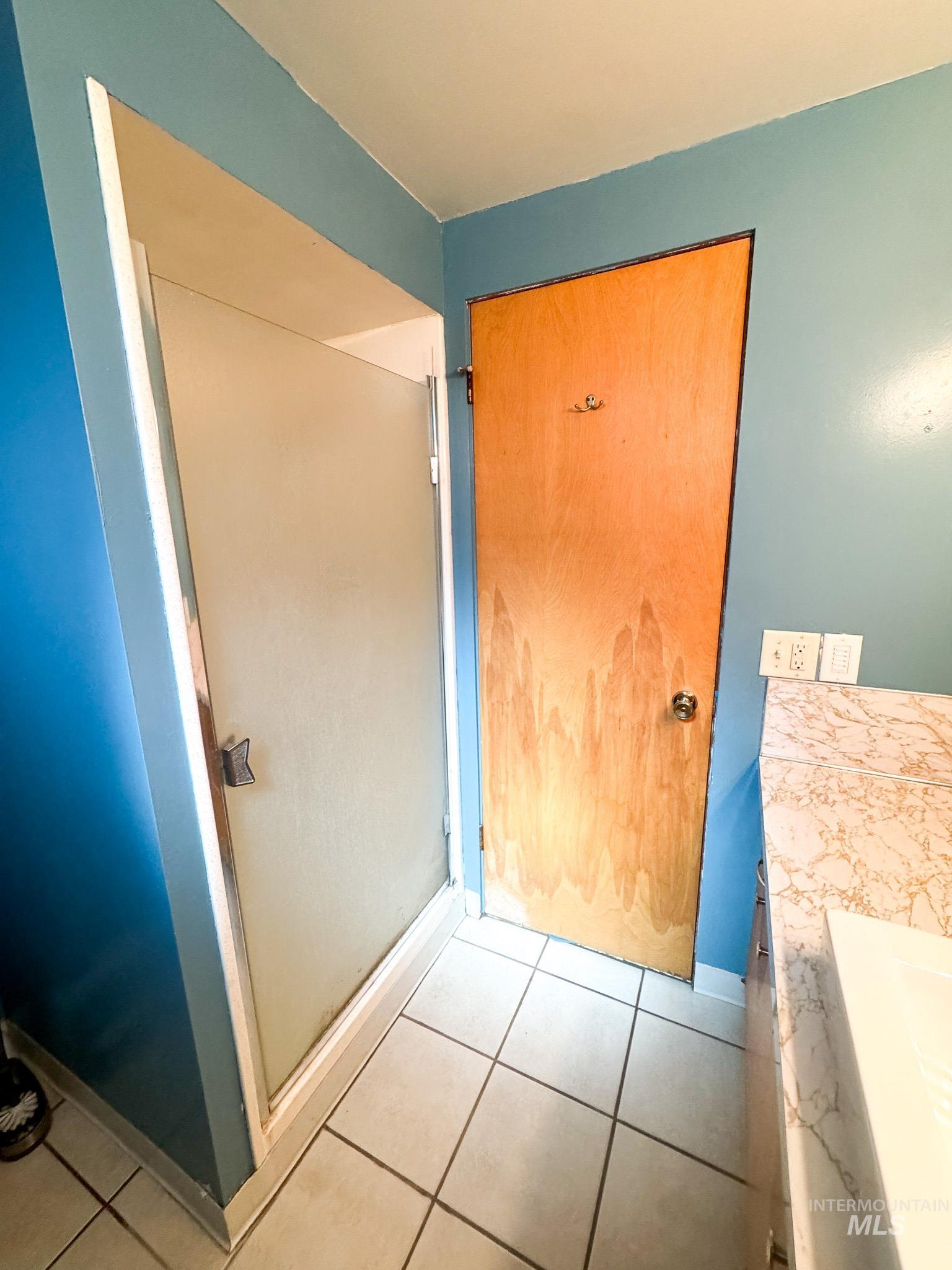 703 College St Property Photo 32