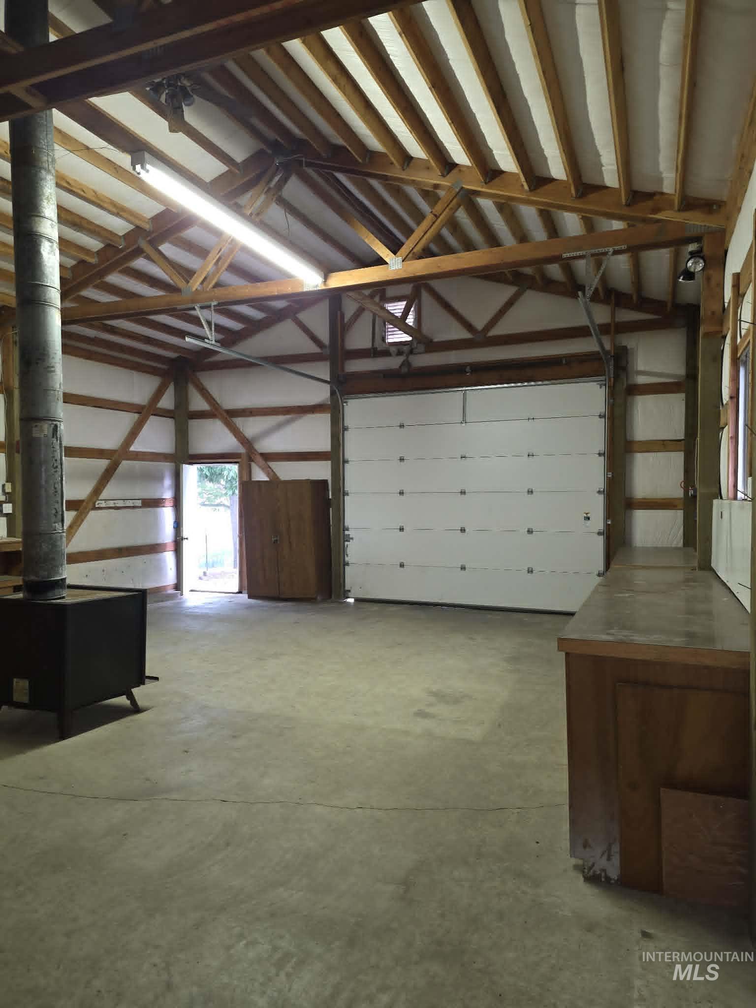 3871 Lakeview Road Property Photo 16