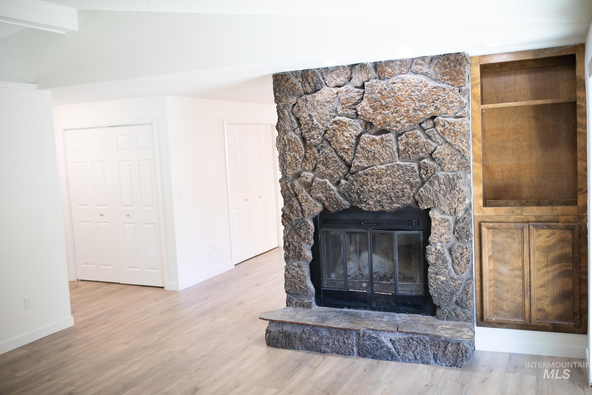 10423 W Barnsdale Dr Property Photo 5