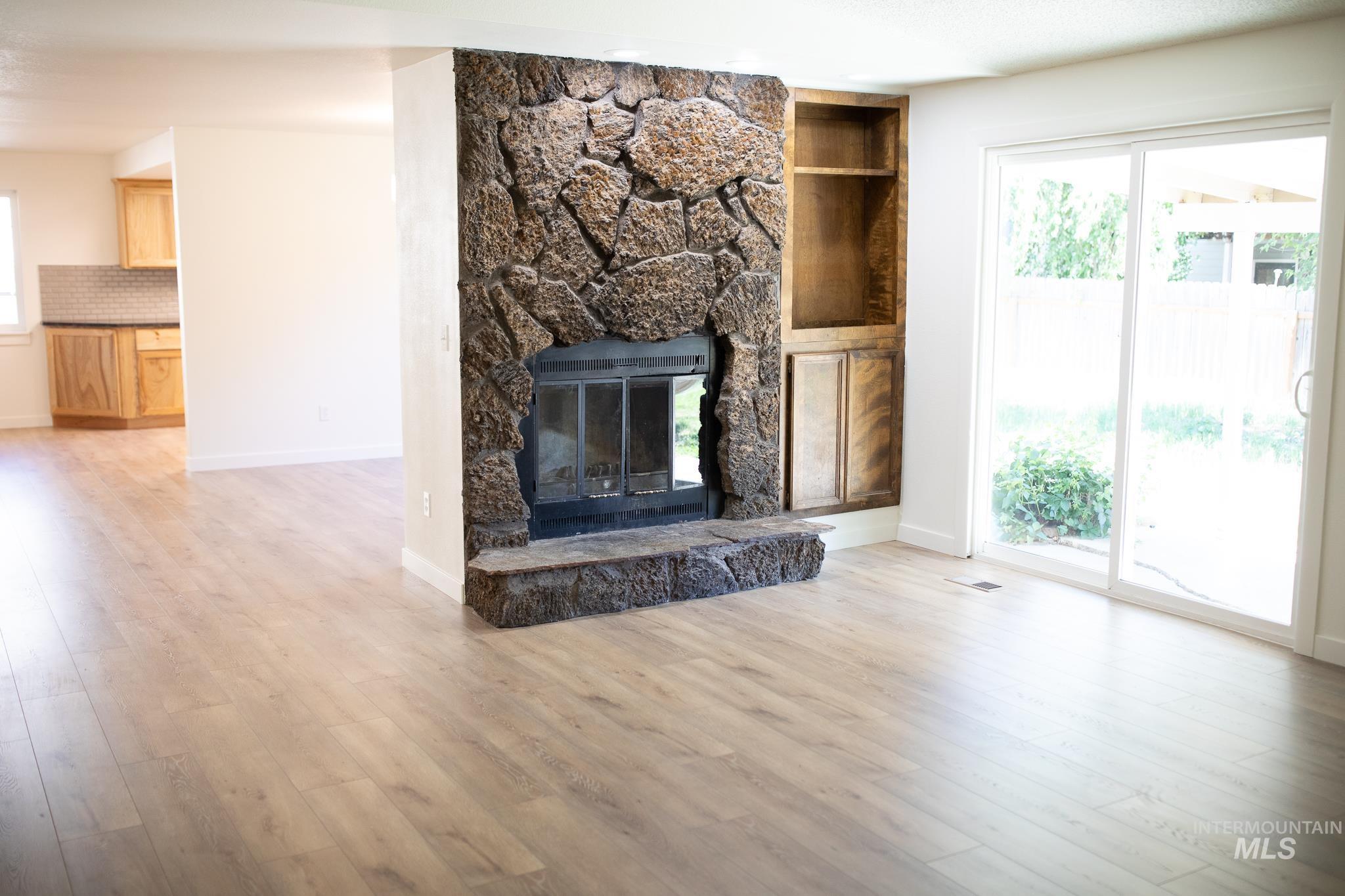 10423 W Barnsdale Dr Property Photo 6