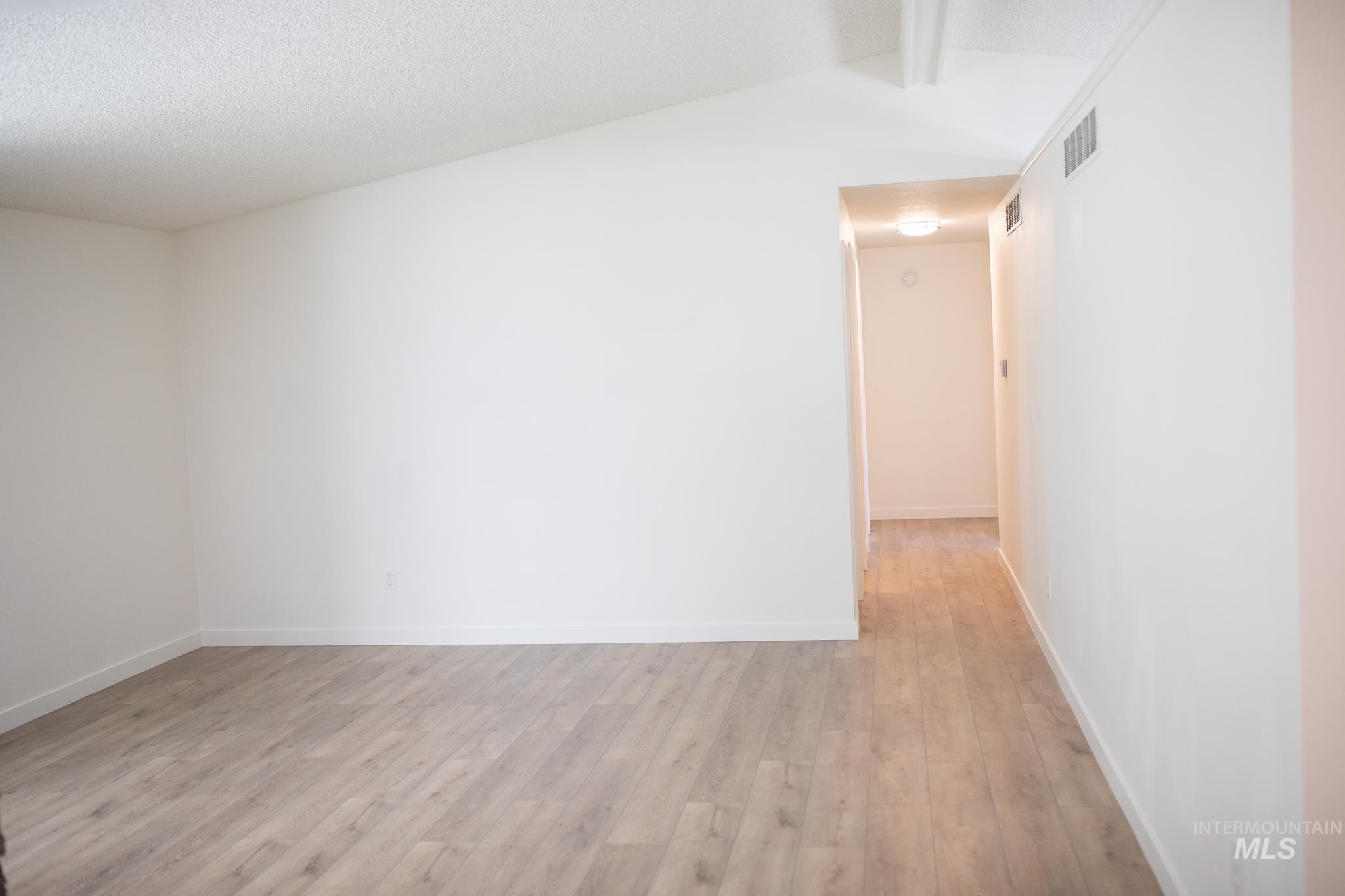 10423 W Barnsdale Dr Property Photo 15