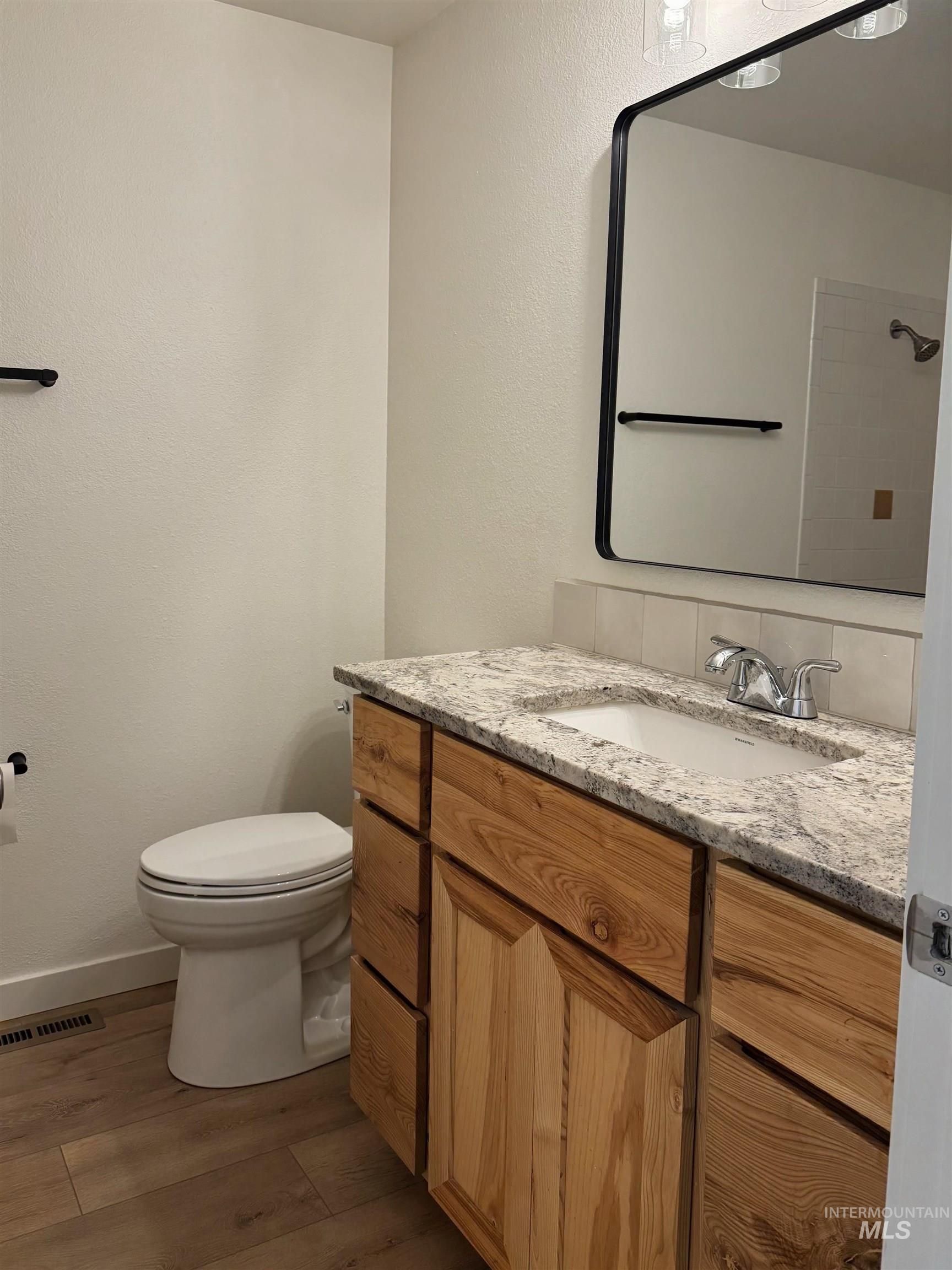 10423 W Barnsdale Dr Property Photo 16