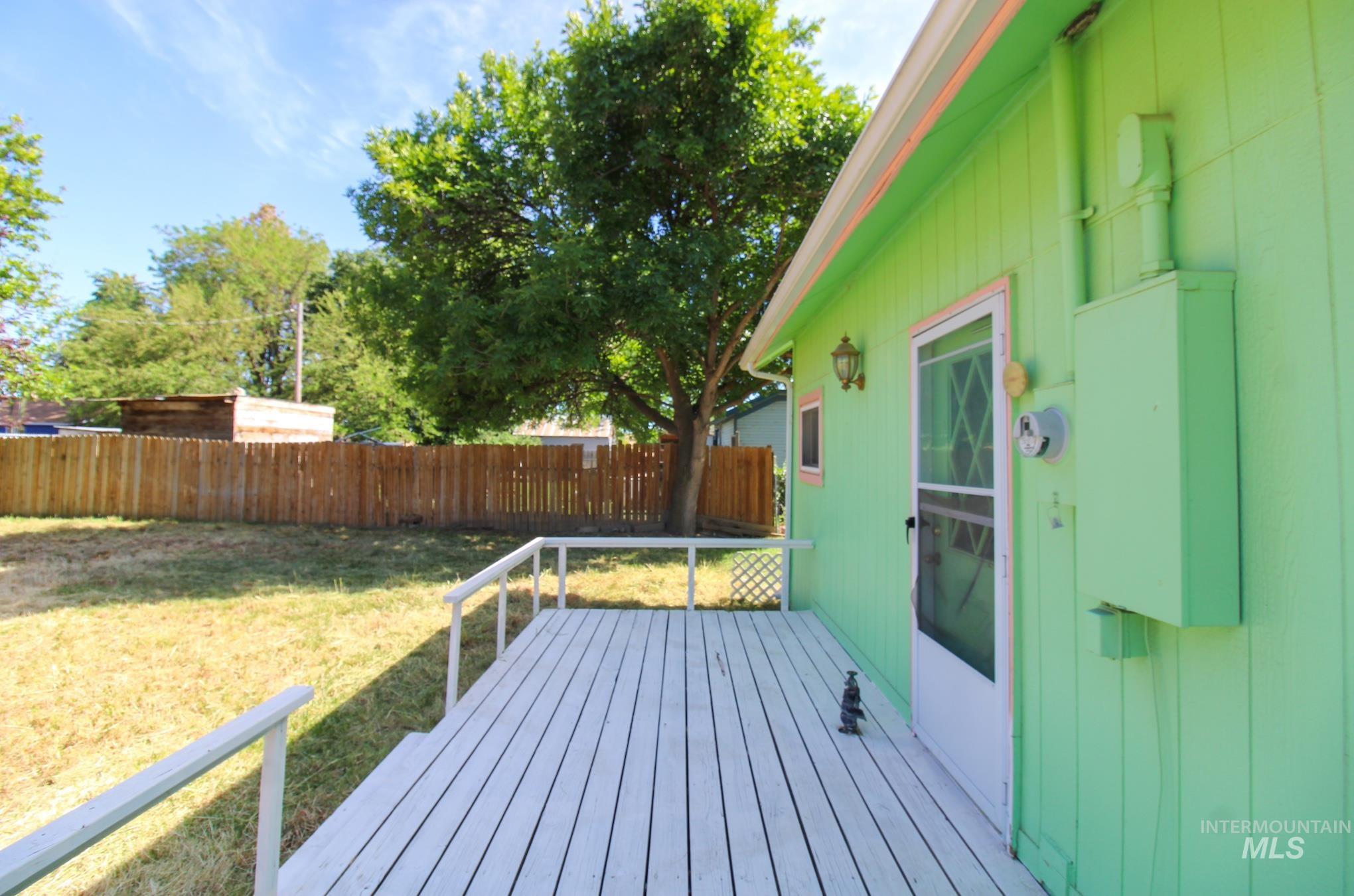 25960 Vermont St Property Photo 16