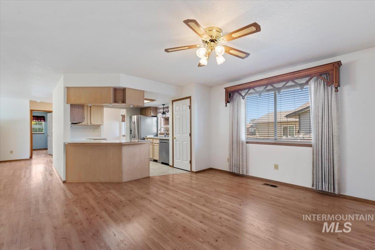 1100 Burnett Street Property Photo 6
