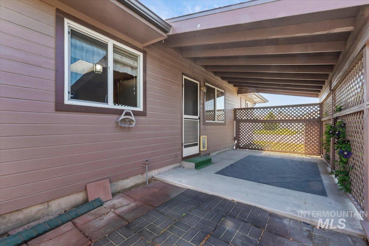 1100 Burnett Street Property Photo 19