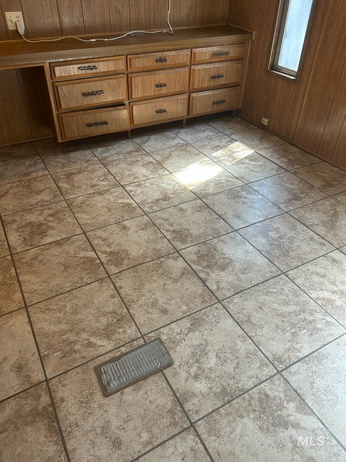 257 D Street Property Photo 9