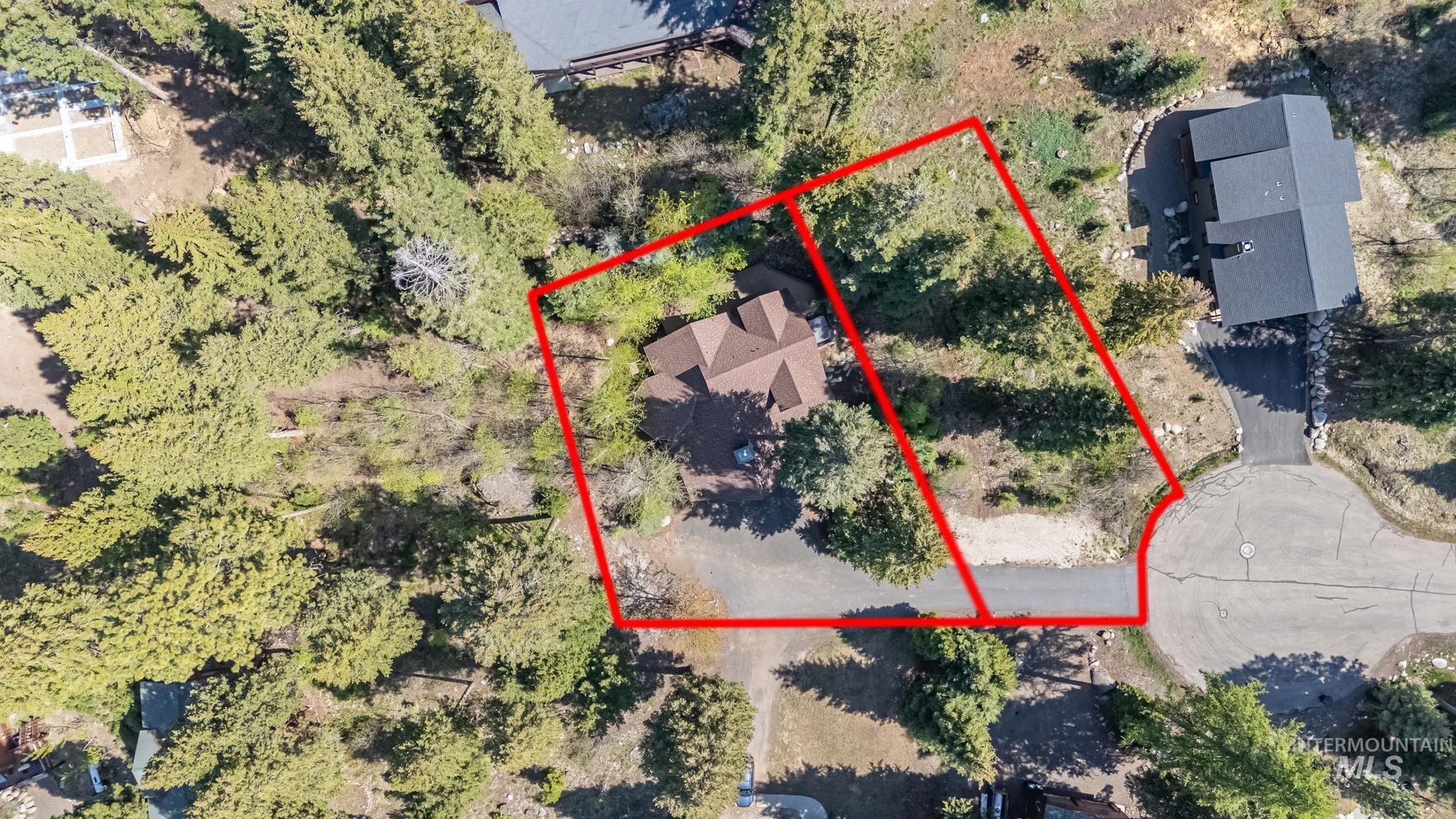 1160 Bellflower Pl. Property Photo 4