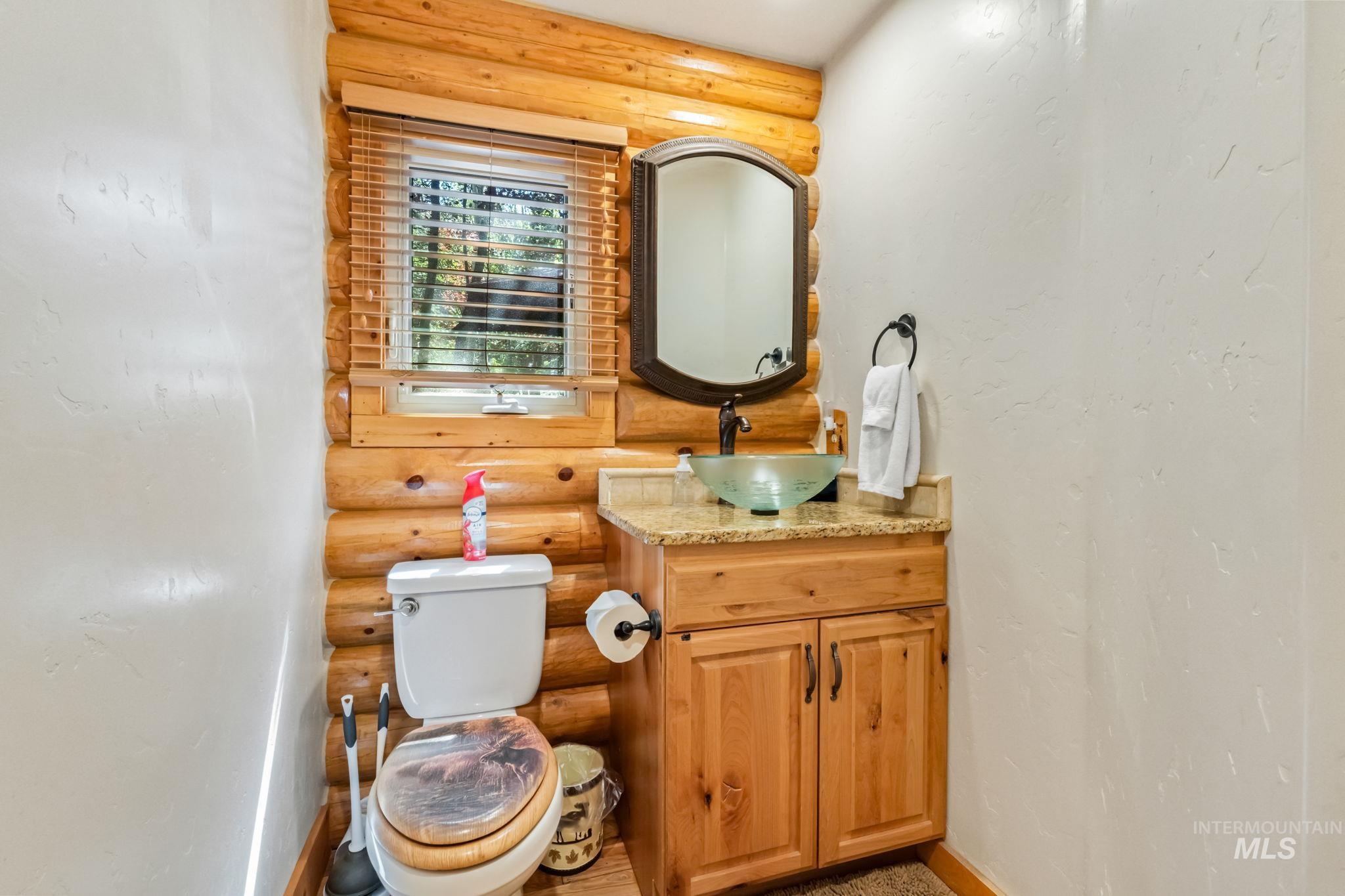 1160 Bellflower Pl. Property Photo 16