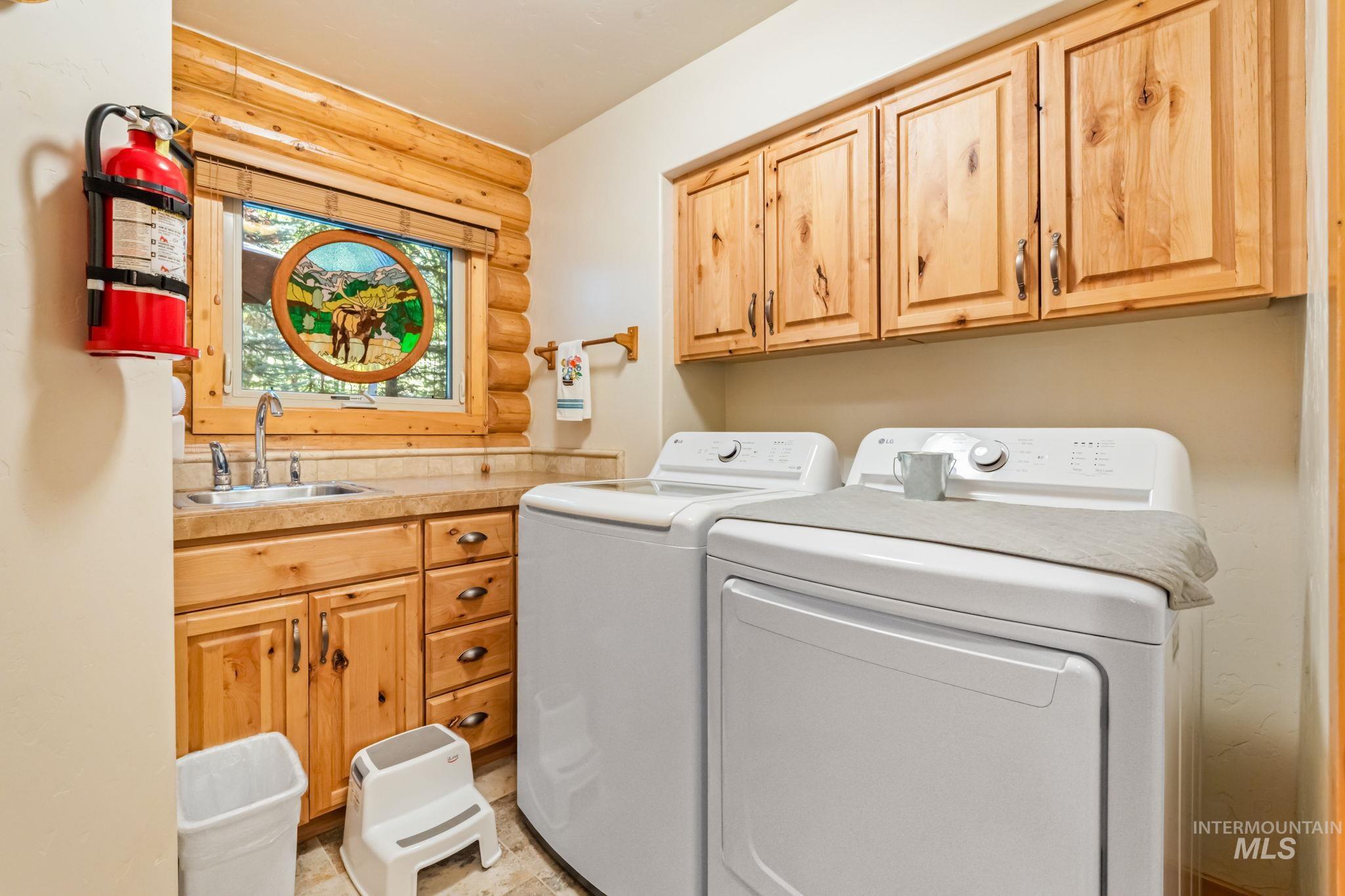 1160 Bellflower Pl. Property Photo 17