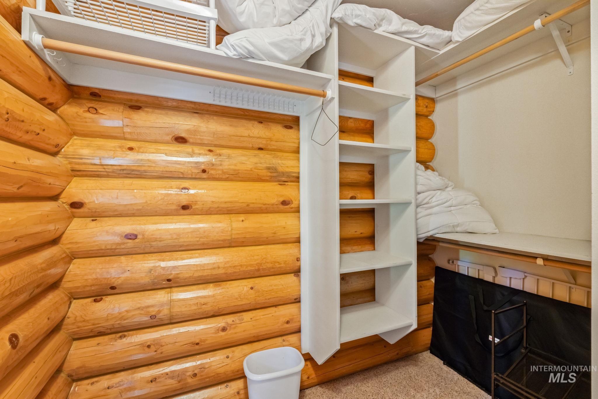1160 Bellflower Pl. Property Photo 22