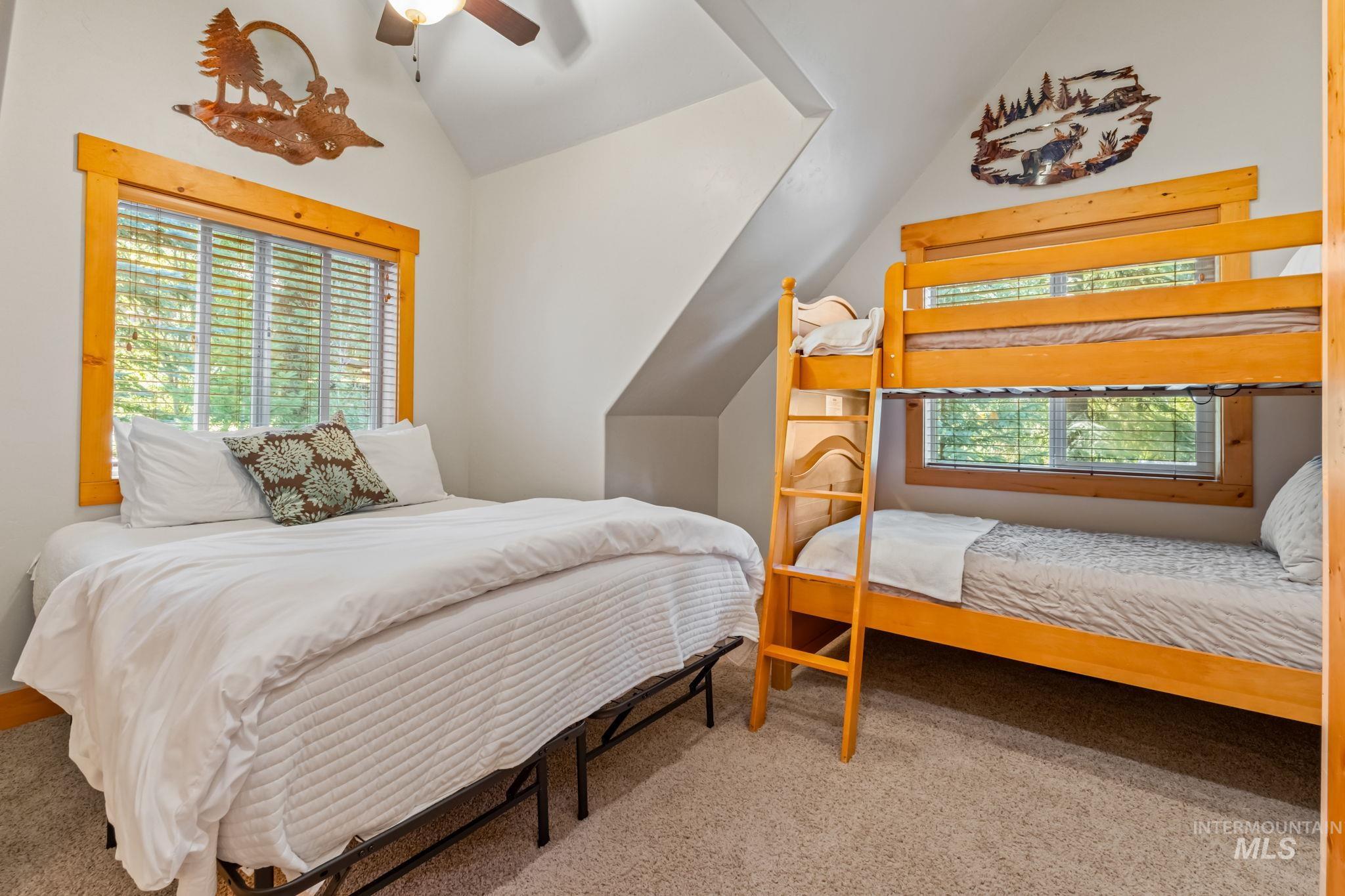 1160 Bellflower Pl. Property Photo 31