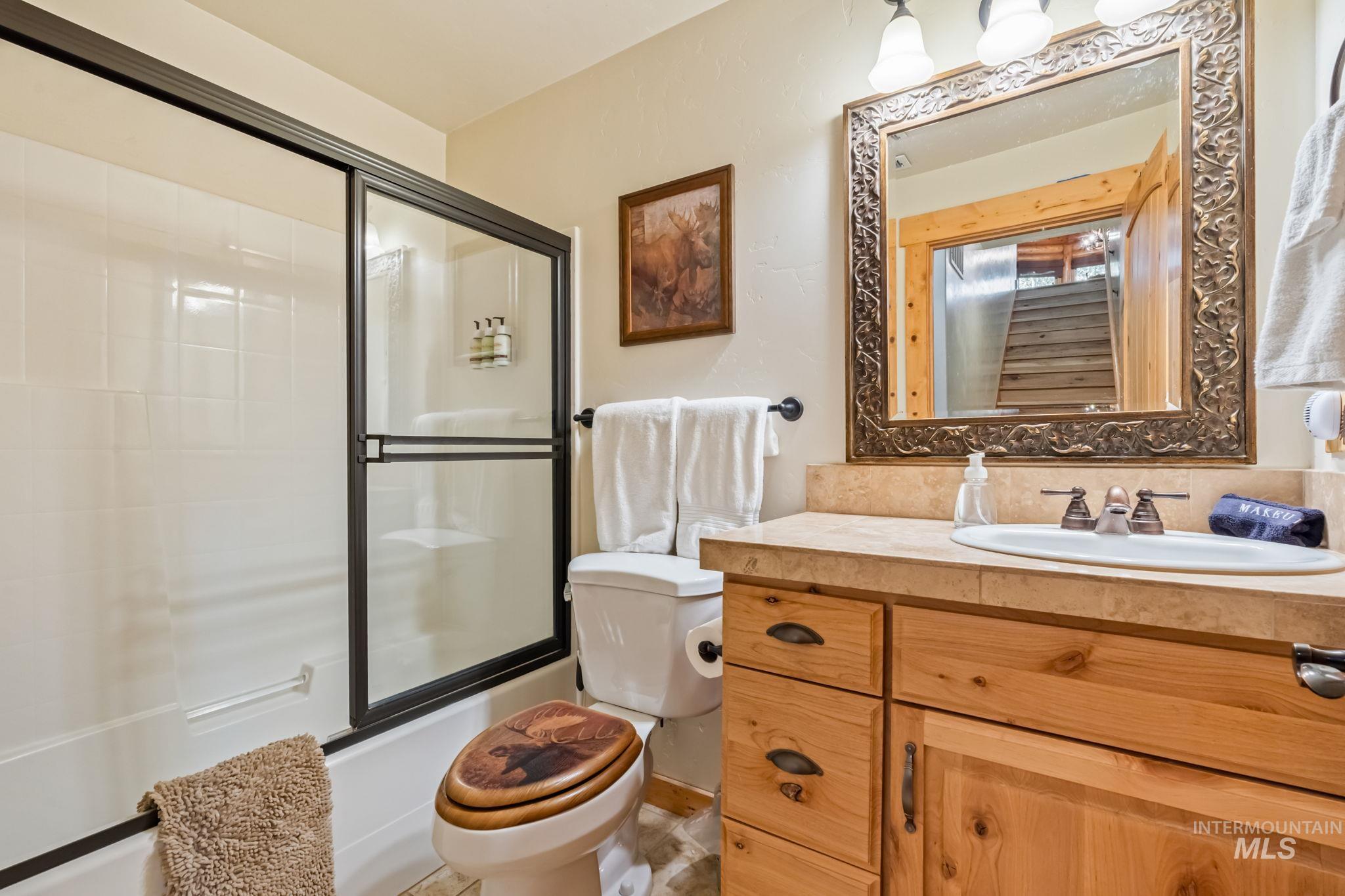 1160 Bellflower Pl. Property Photo 36
