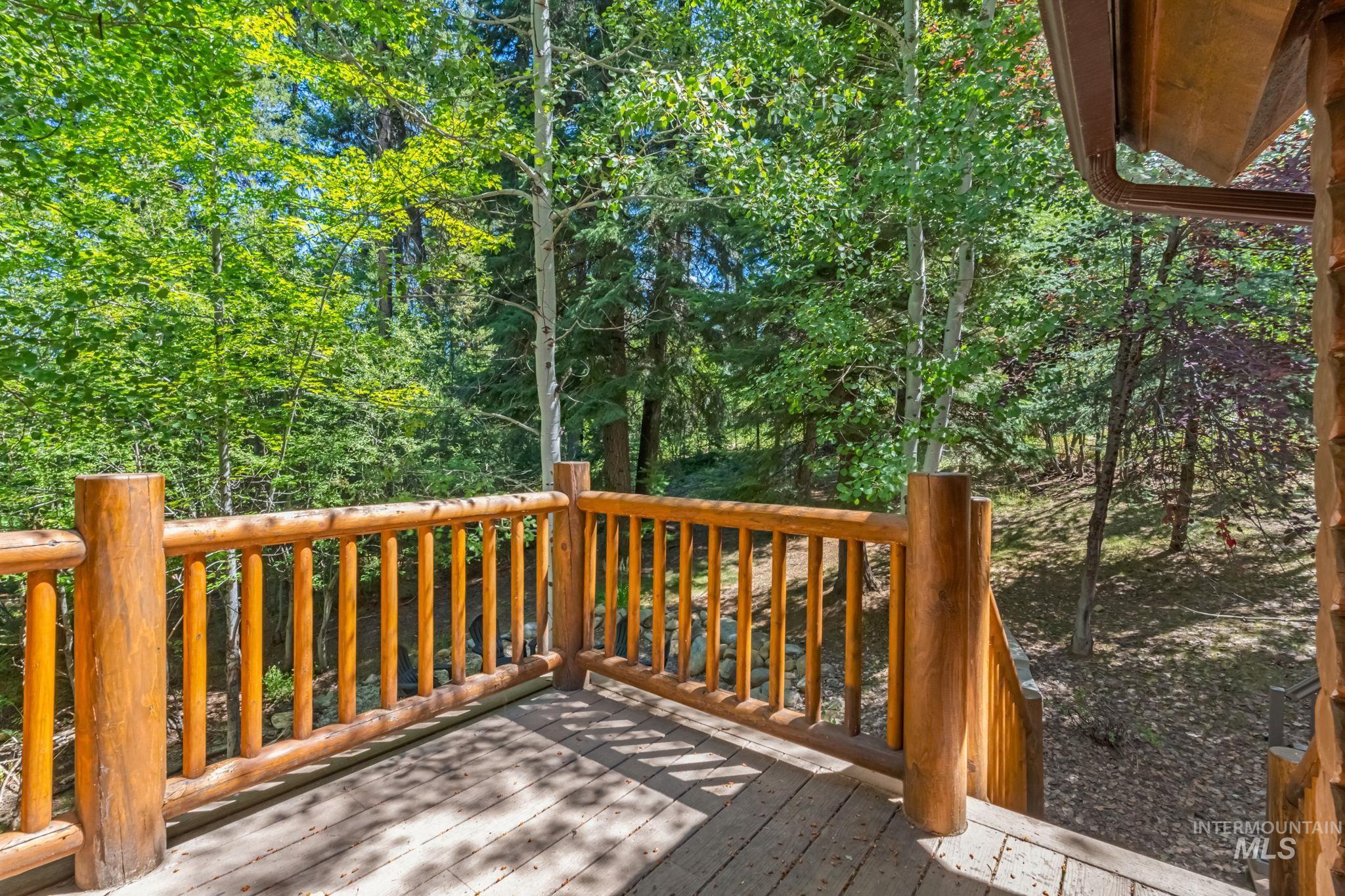 1160 Bellflower Pl. Property Photo 41