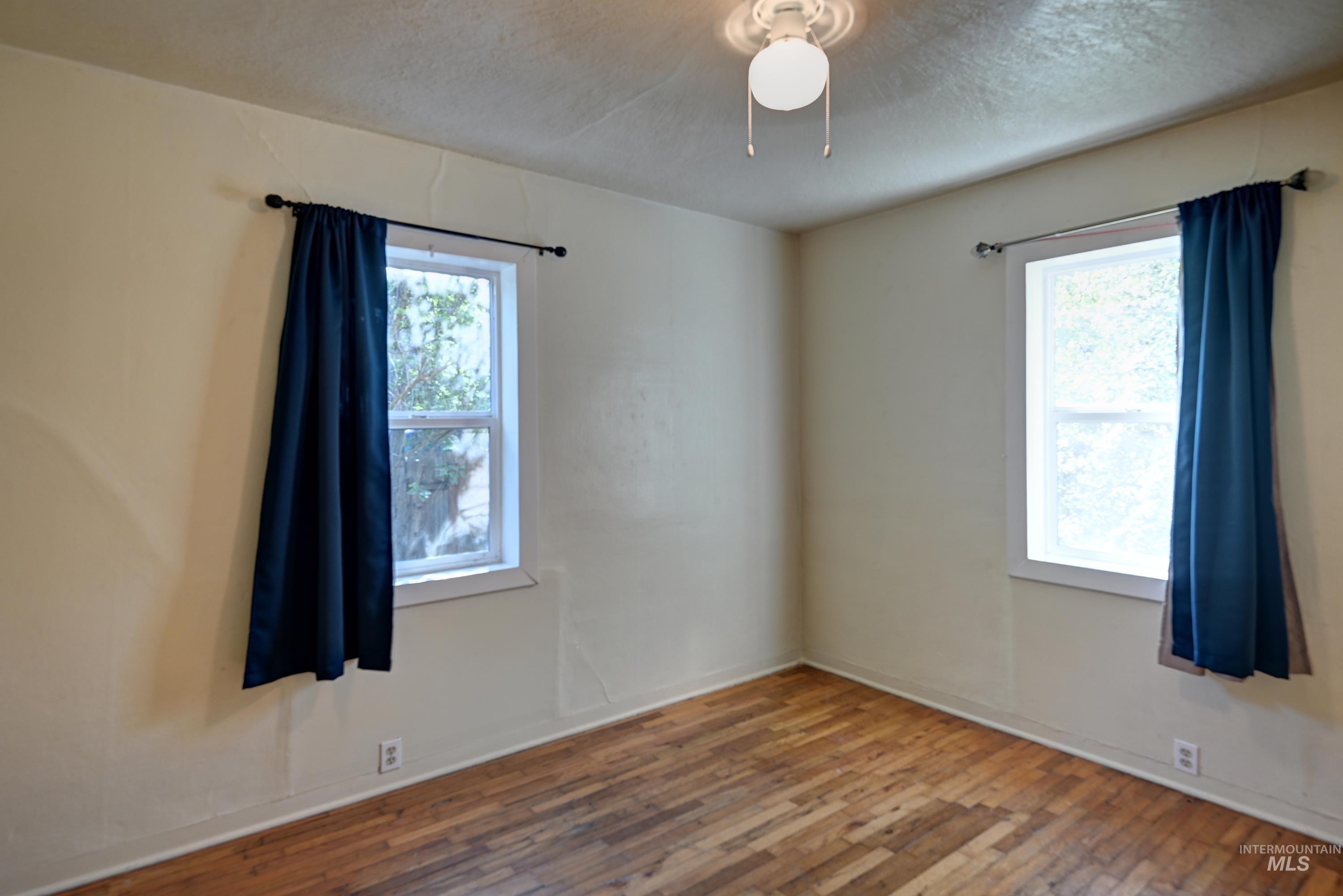 8002 W Holt Street Property Photo 13