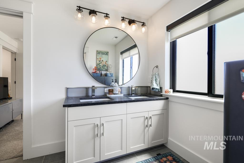 1541 Clear Creek Loop Property Photo 34