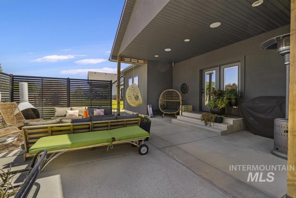1541 Clear Creek Loop Property Photo 44