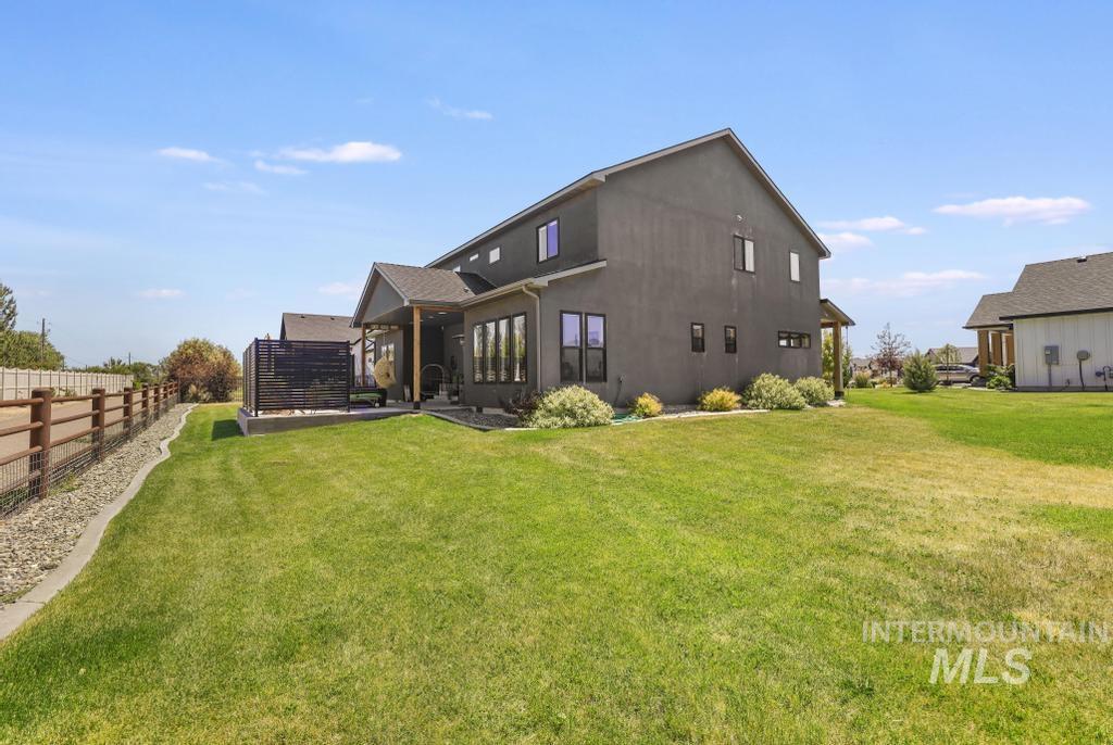 1541 Clear Creek Loop Property Photo 46