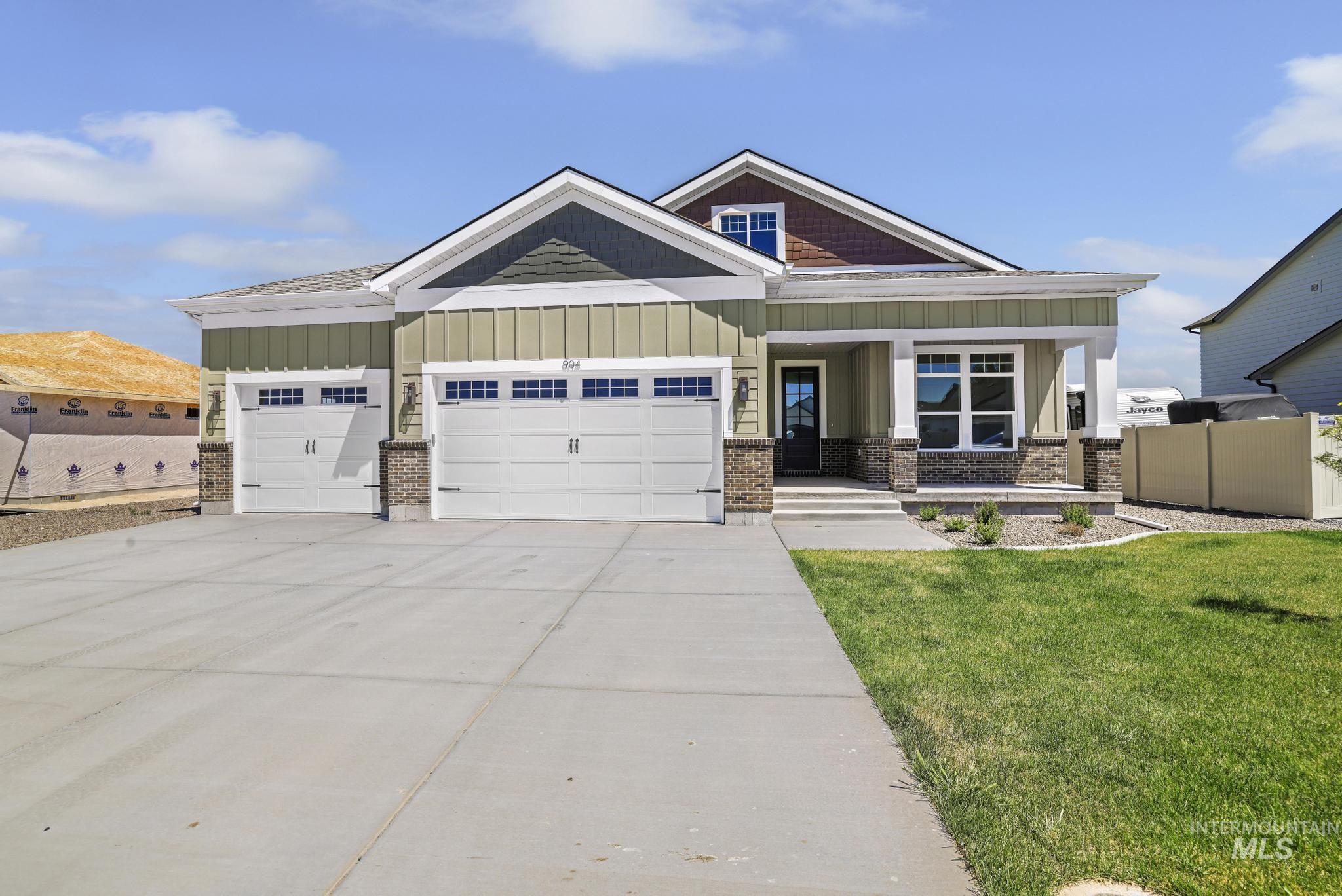 904 Adamite Property Photo 1