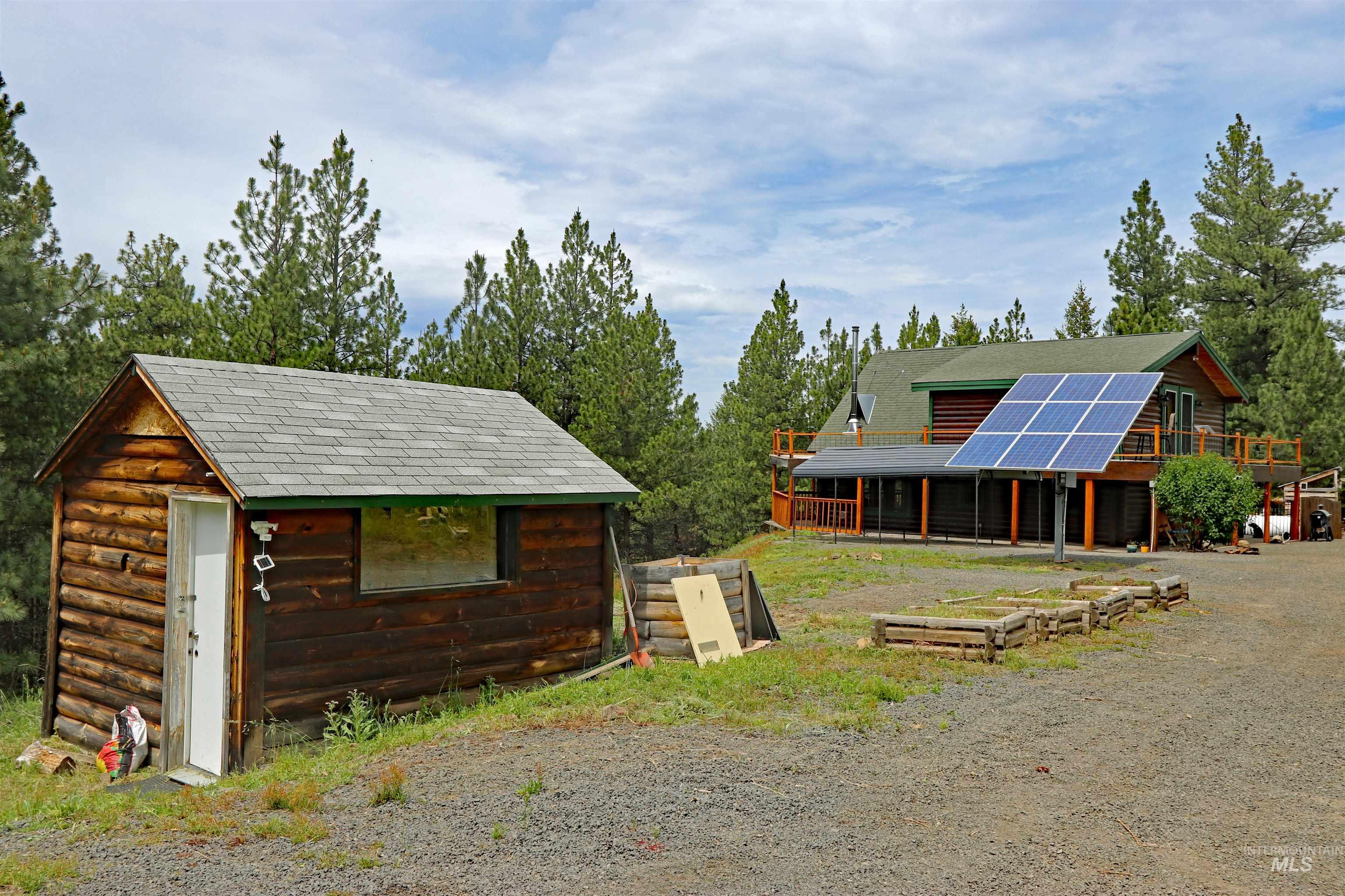 1826 Joseph Road Property Photo 2