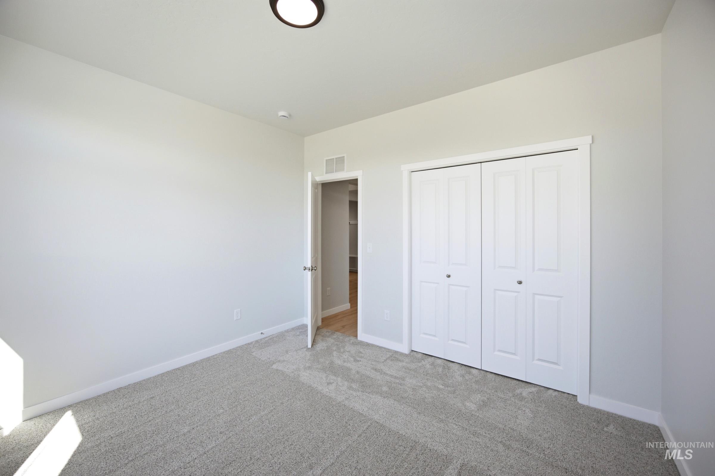 543 W Novak Dr Property Photo 16