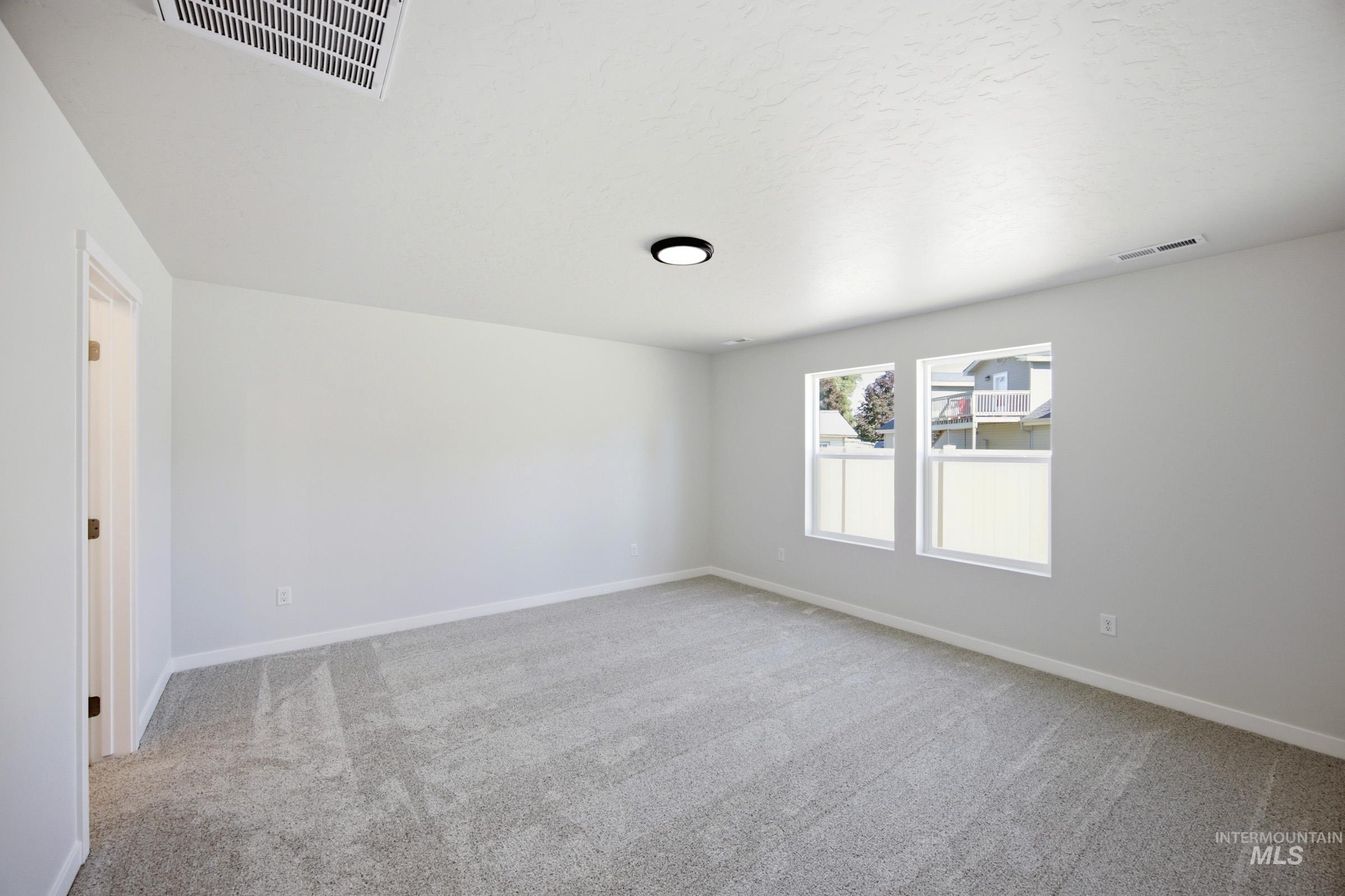 543 W Novak Dr Property Photo 18