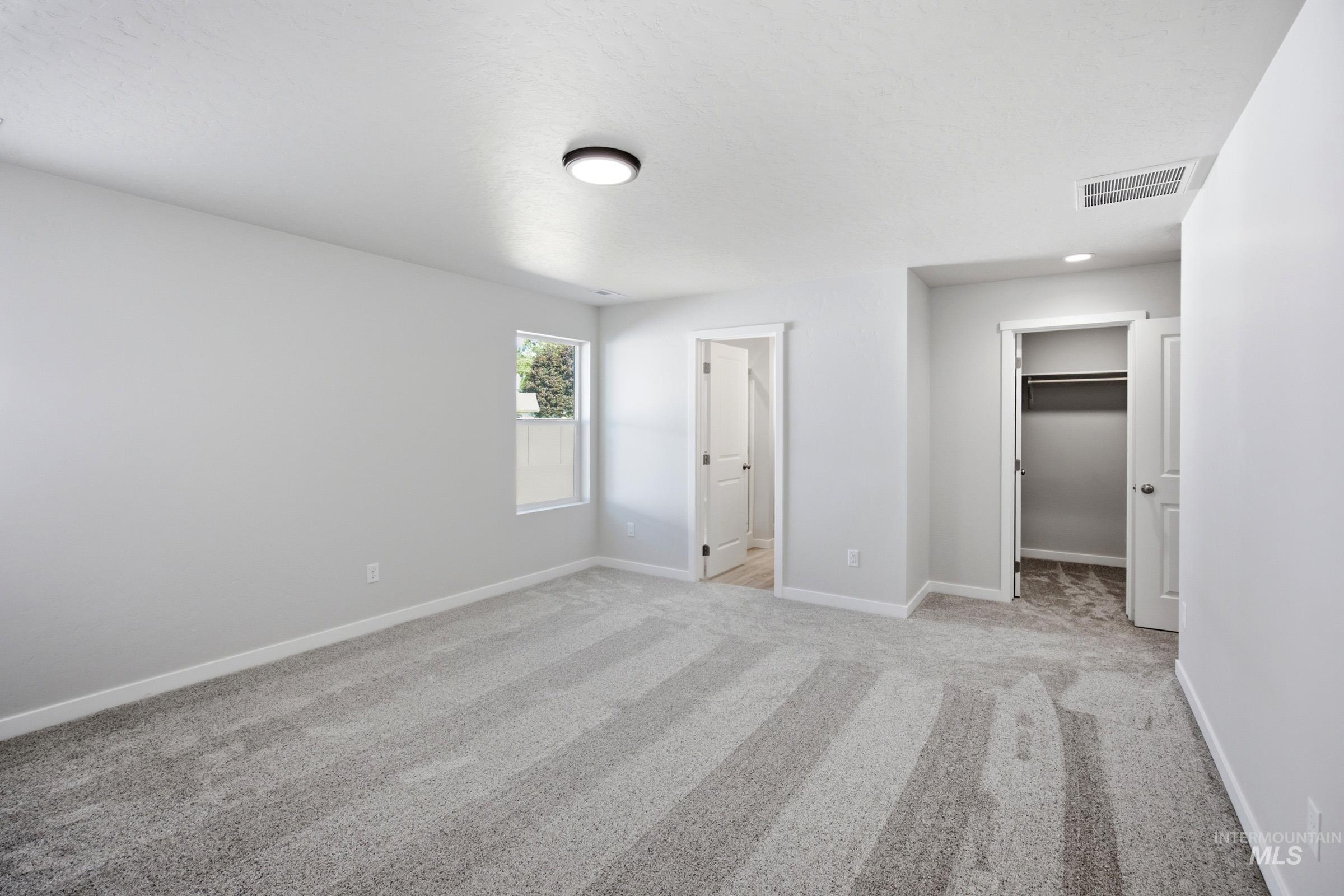 583 W Novak Dr Property Photo 12