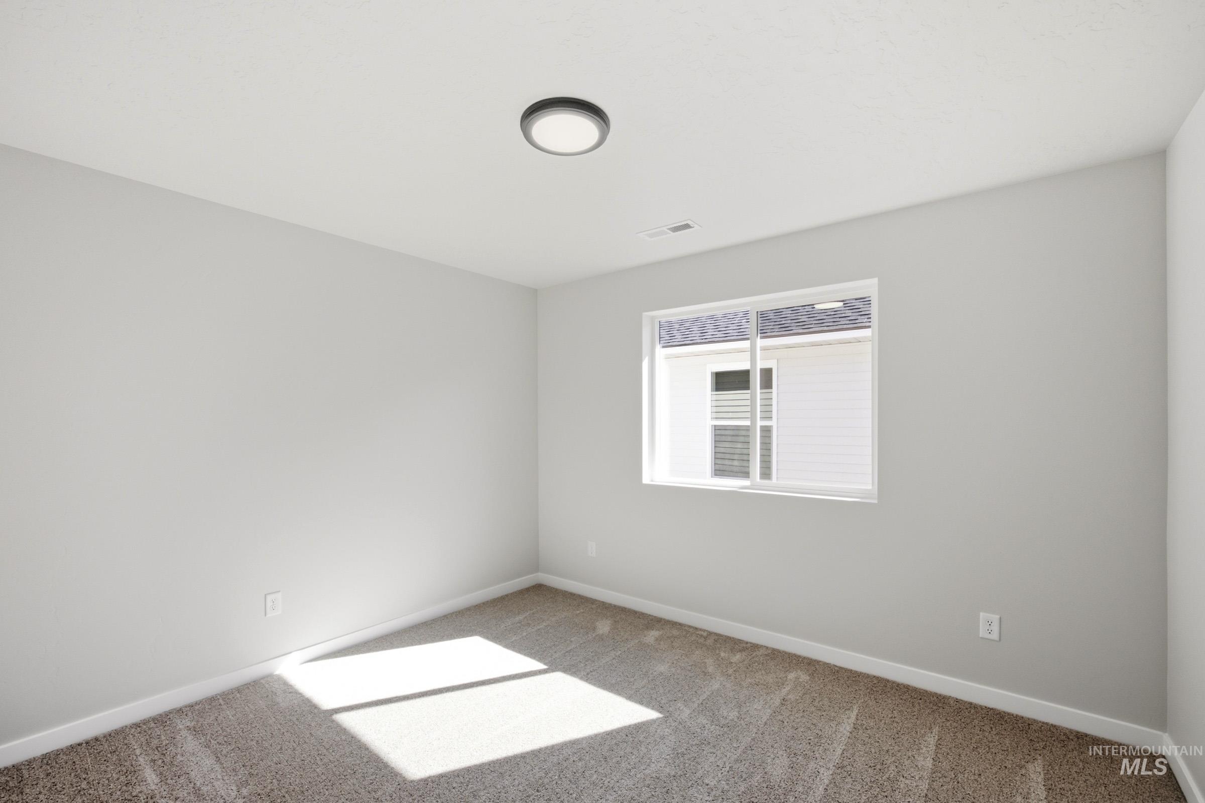 583 W Novak Dr Property Photo 17