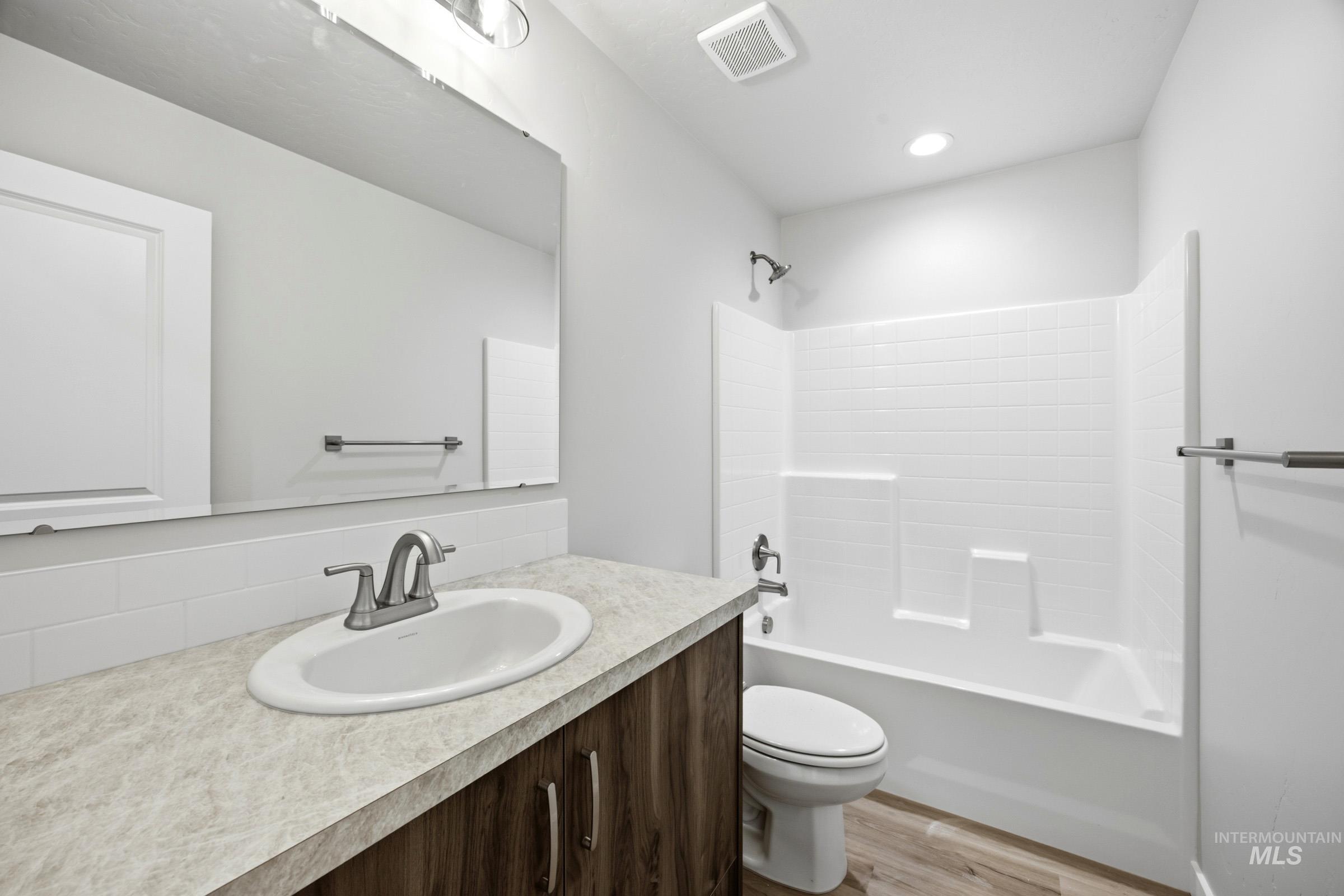 583 W Novak Dr Property Photo 19