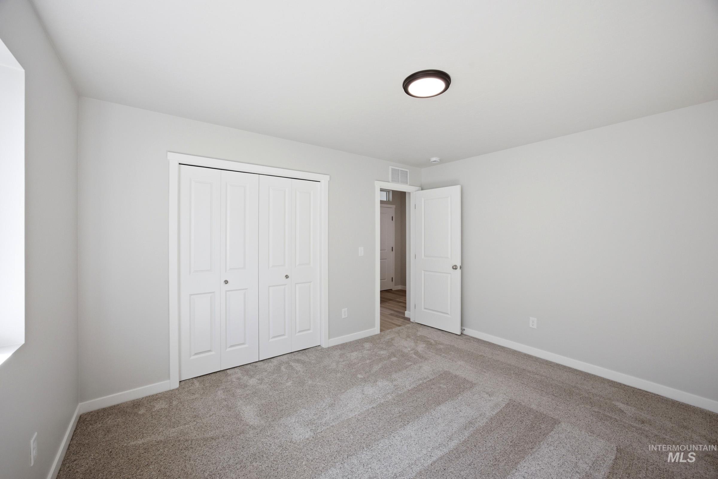 583 W Novak Dr Property Photo 23