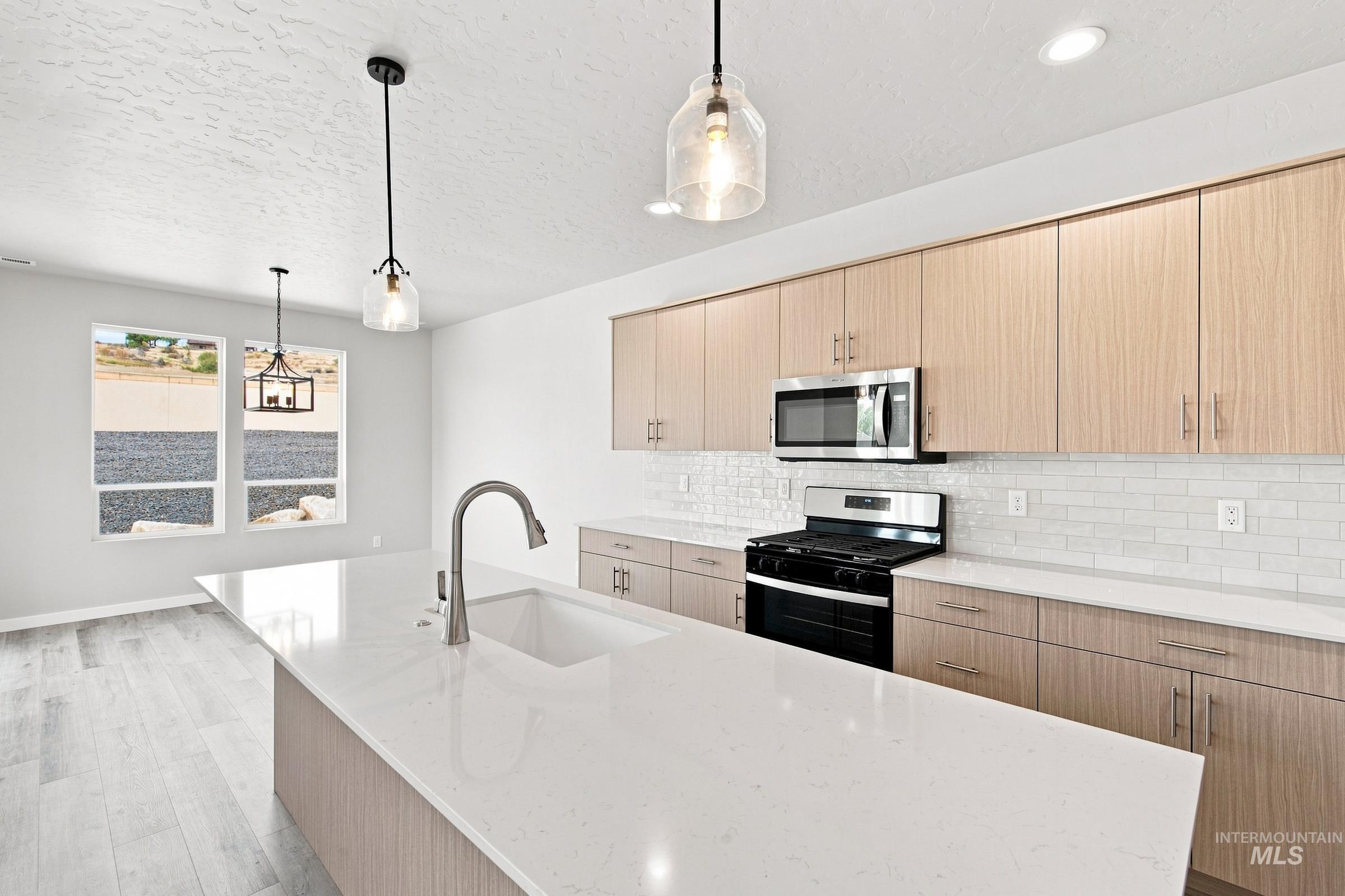 11724 W Snow Flower Dr Property Photo 6