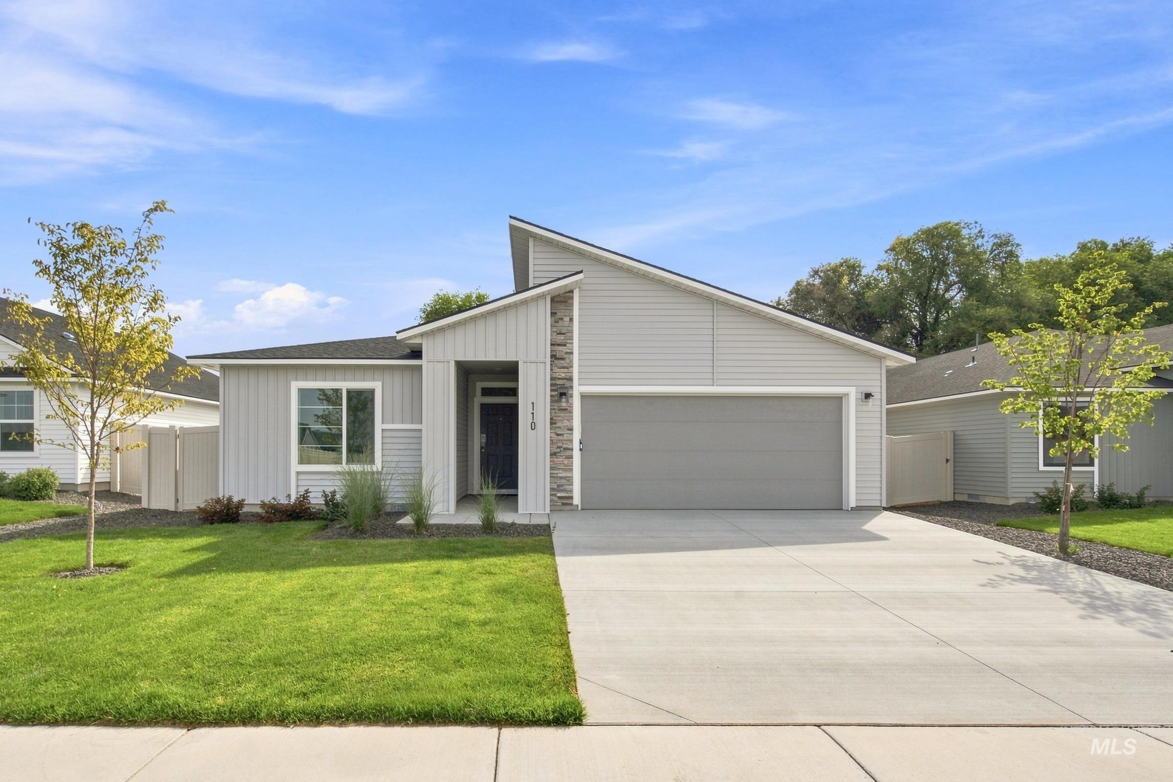 110 Golinda Ave Property Photo 1