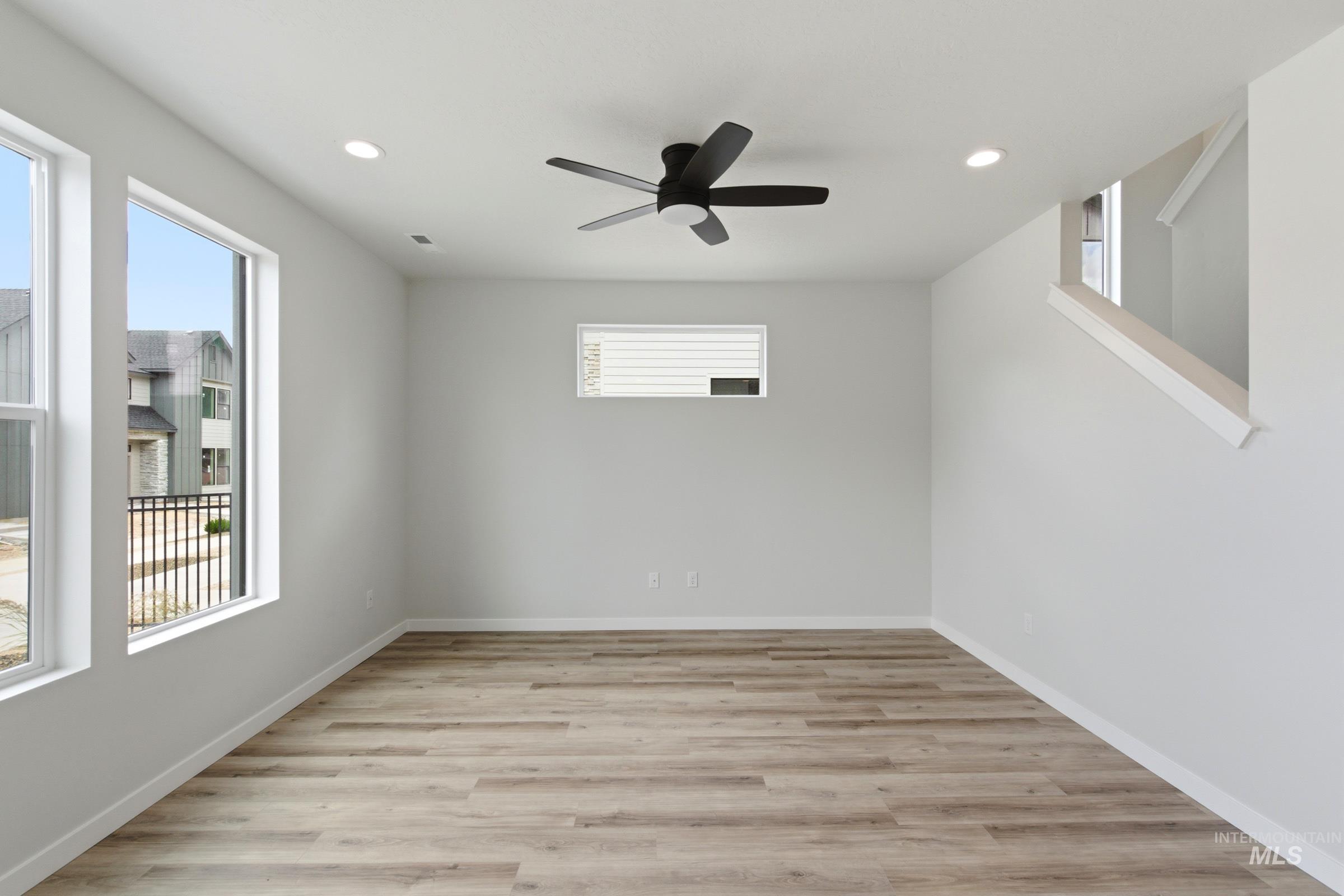 6757 S Spindlebush Ave Property Photo 8