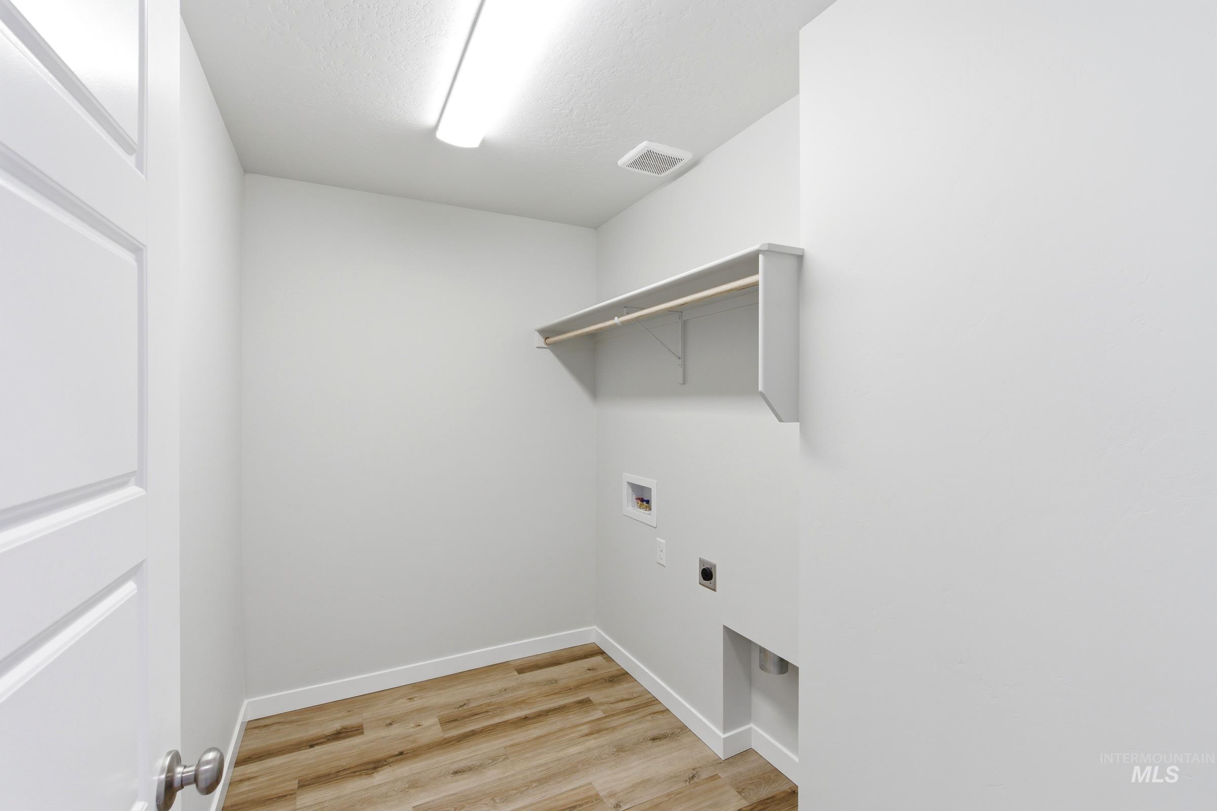 6757 S Spindlebush Ave Property Photo 12