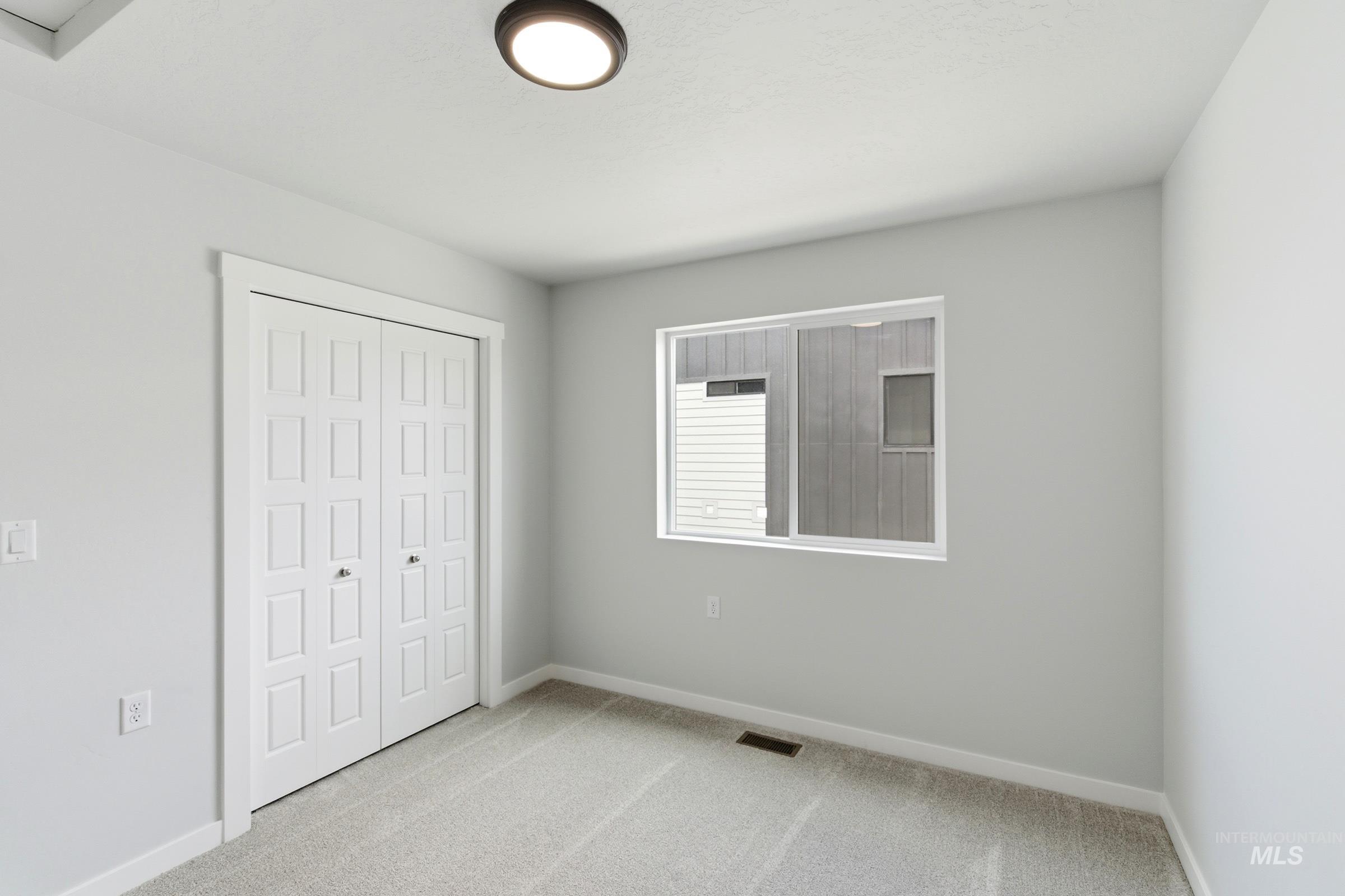 6757 S Spindlebush Ave Property Photo 14