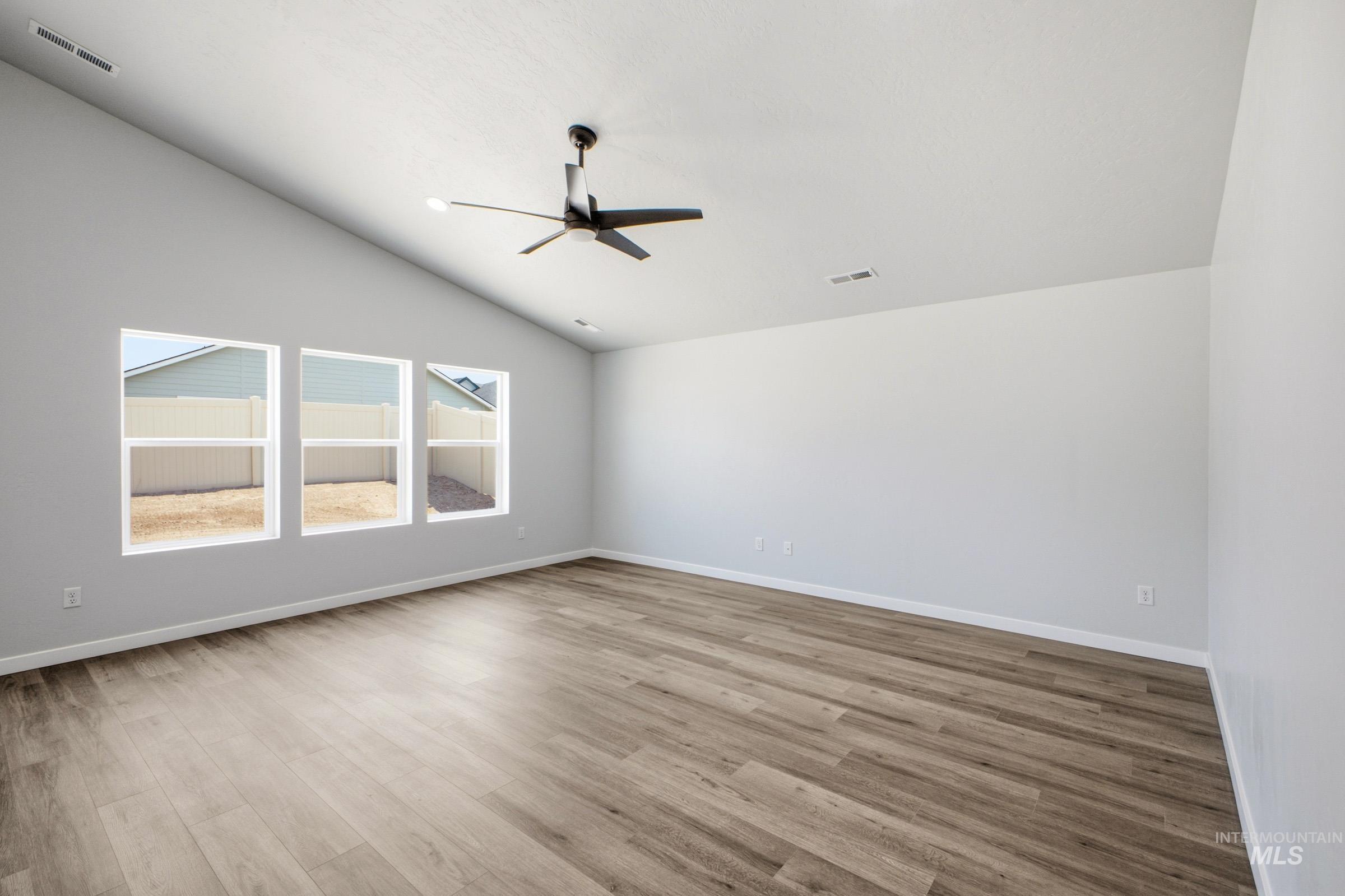 2520 W Red Jasper Dr Property Photo 6