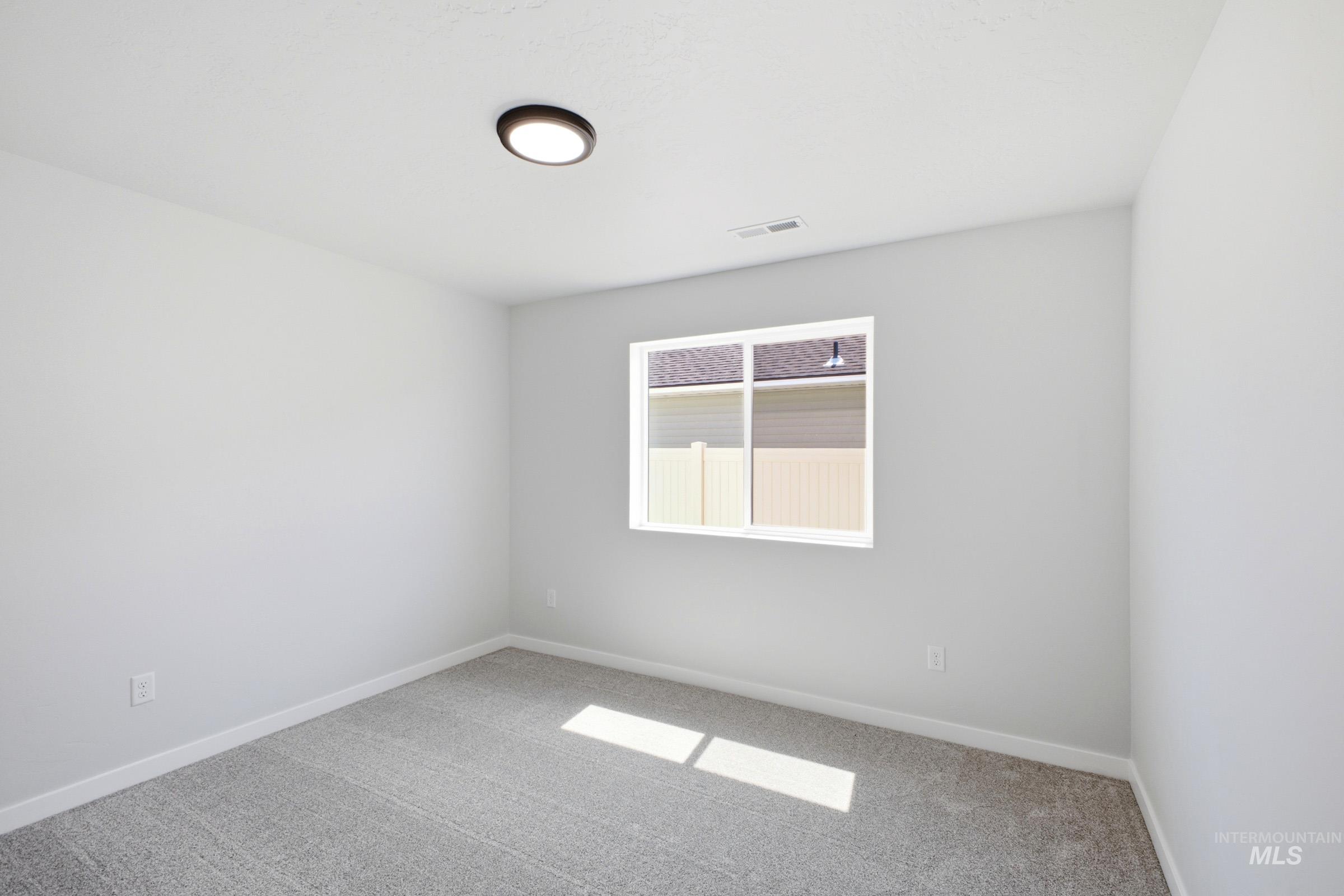 2520 W Red Jasper Dr Property Photo 9