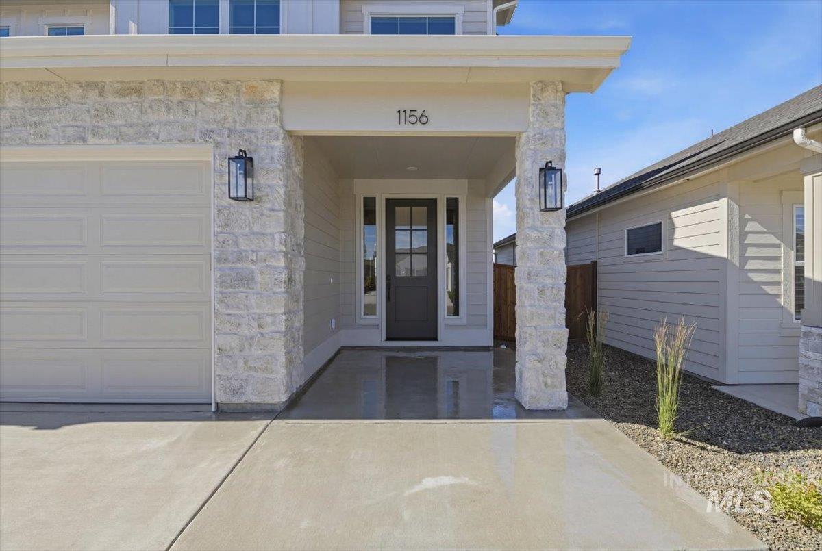 1156 W Eiger Dr Property Photo 3
