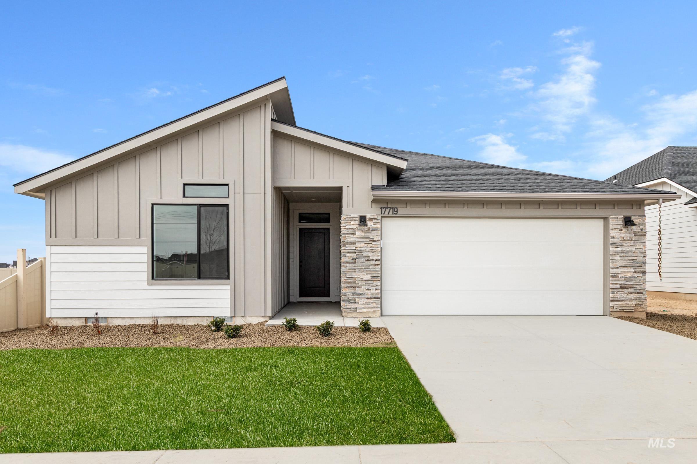2429 W Baelish Ct Property Photo 1