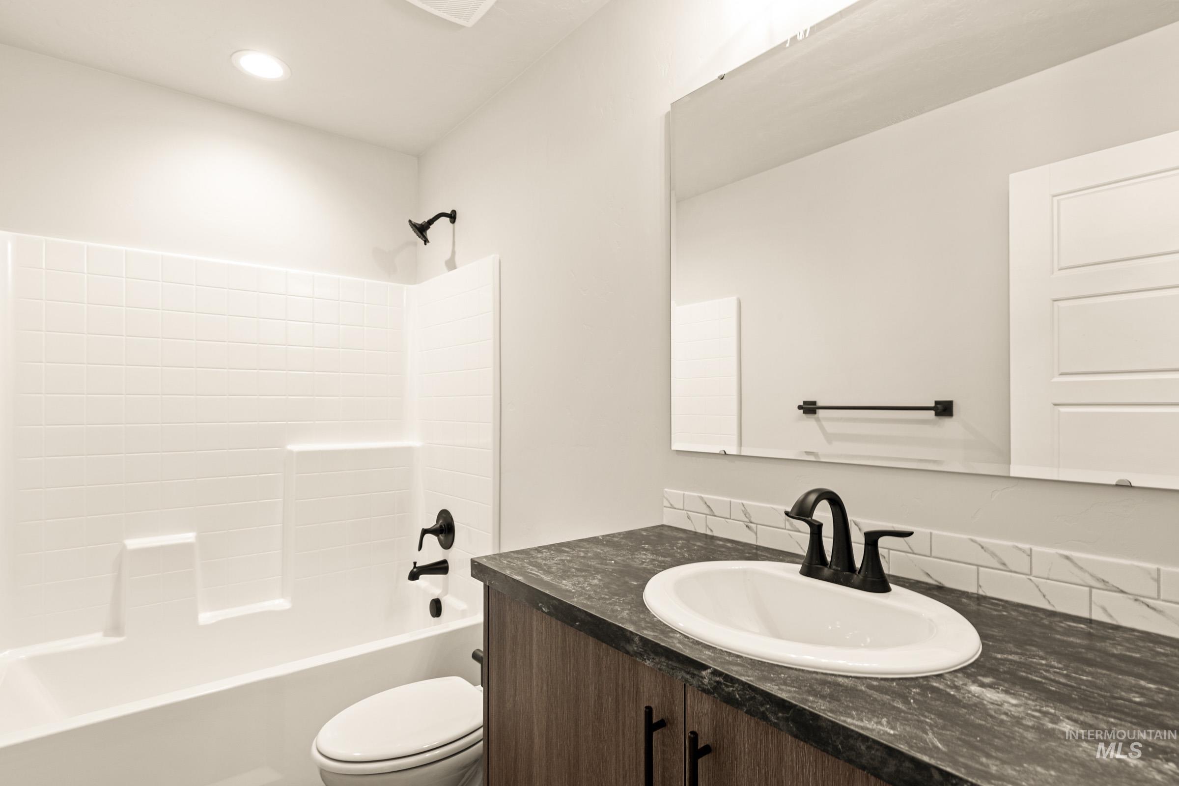 2429 W Baelish Ct Property Photo 12