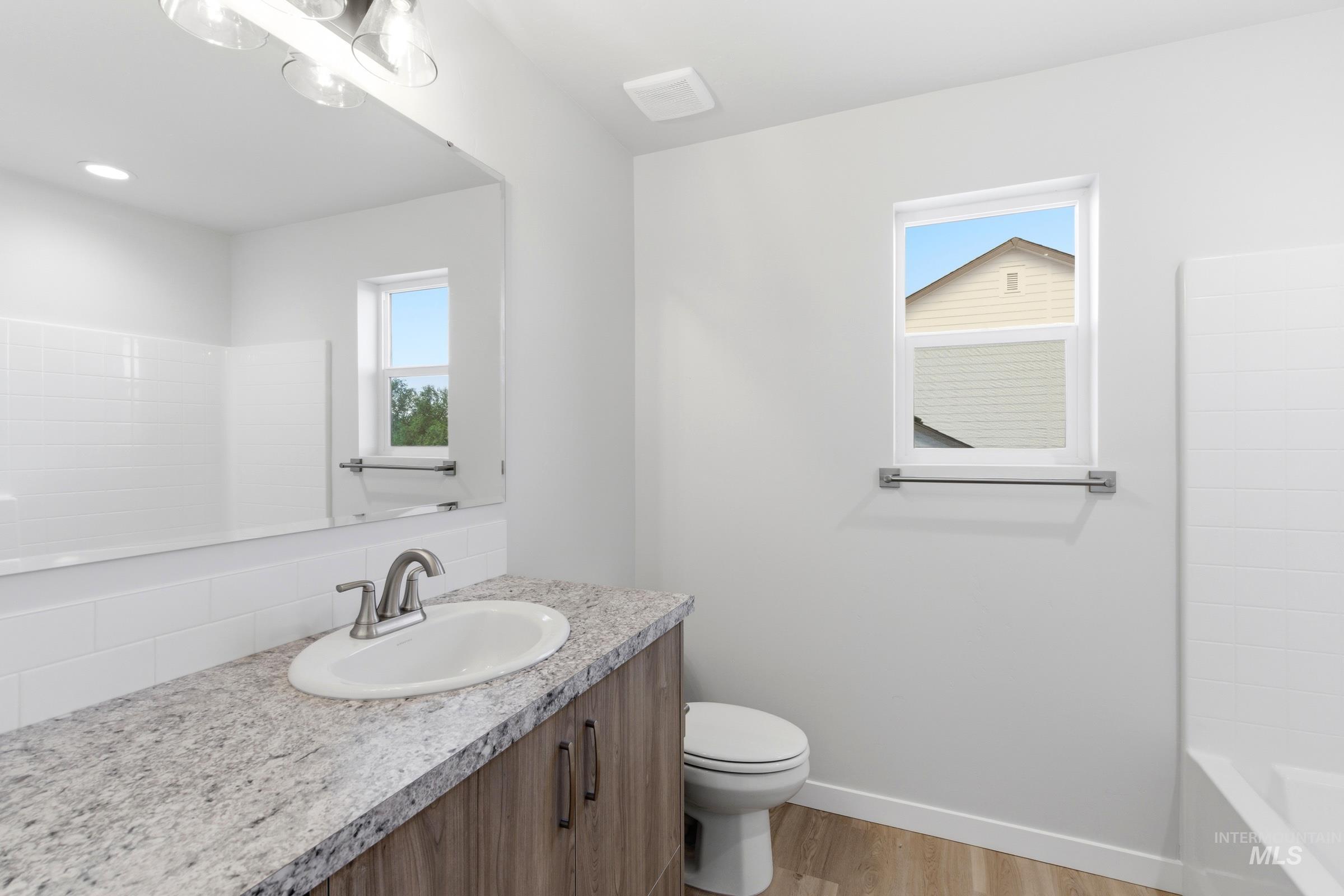 3642 E Jamestown Dr Property Photo 21