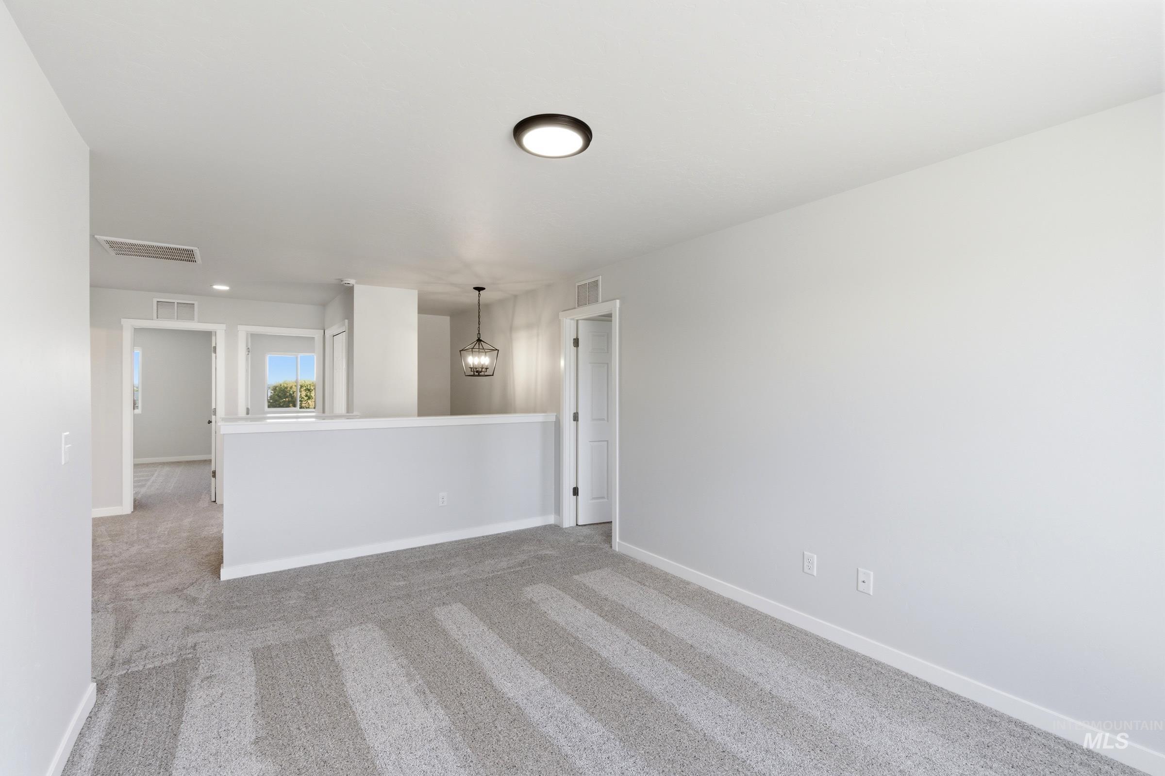 3642 E Jamestown Dr Property Photo 25
