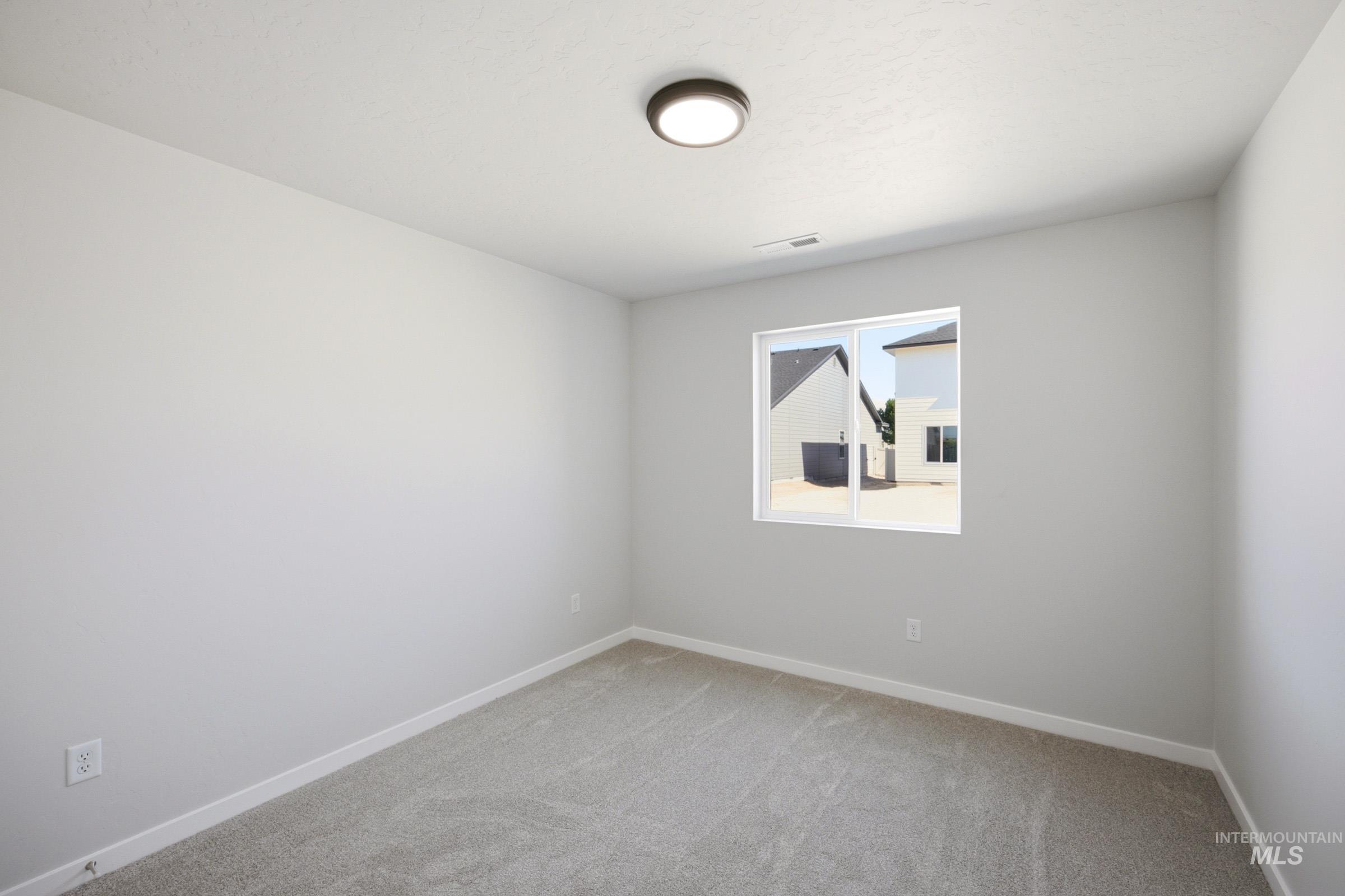 12854 Ropers St Property Photo 10
