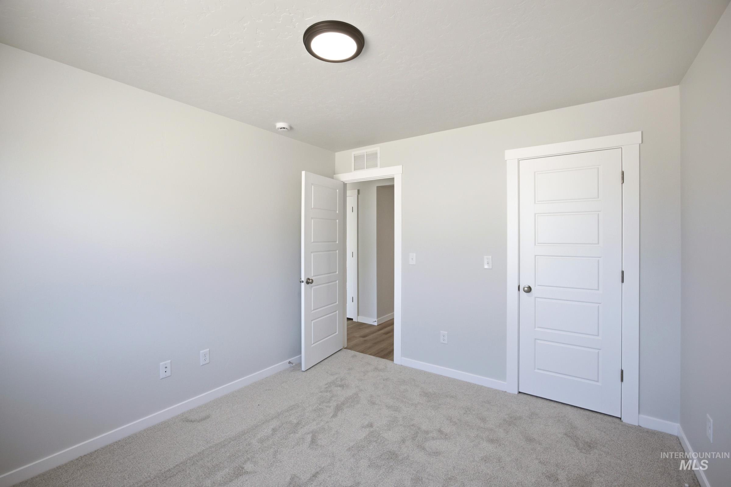 12854 Ropers St Property Photo 11