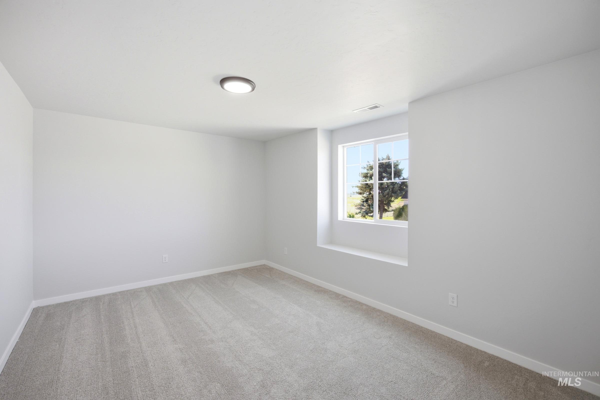12854 Ropers St Property Photo 16